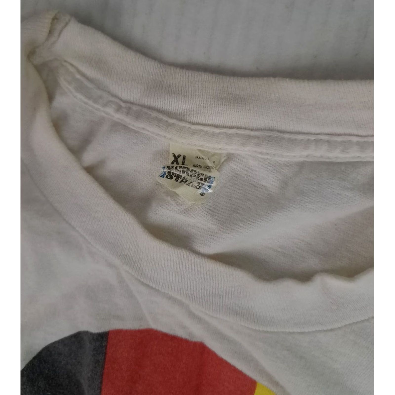 Vintage VINTAGE Berlin Wall 1989 USA Made Printed T-Shirt XL White Cotton Graphic Print Crew Neck Short Sleeve Unisex Adults 1980s Running Shirt Men Women Size US XL / EU 56 / 4 - 4 Thumbnail