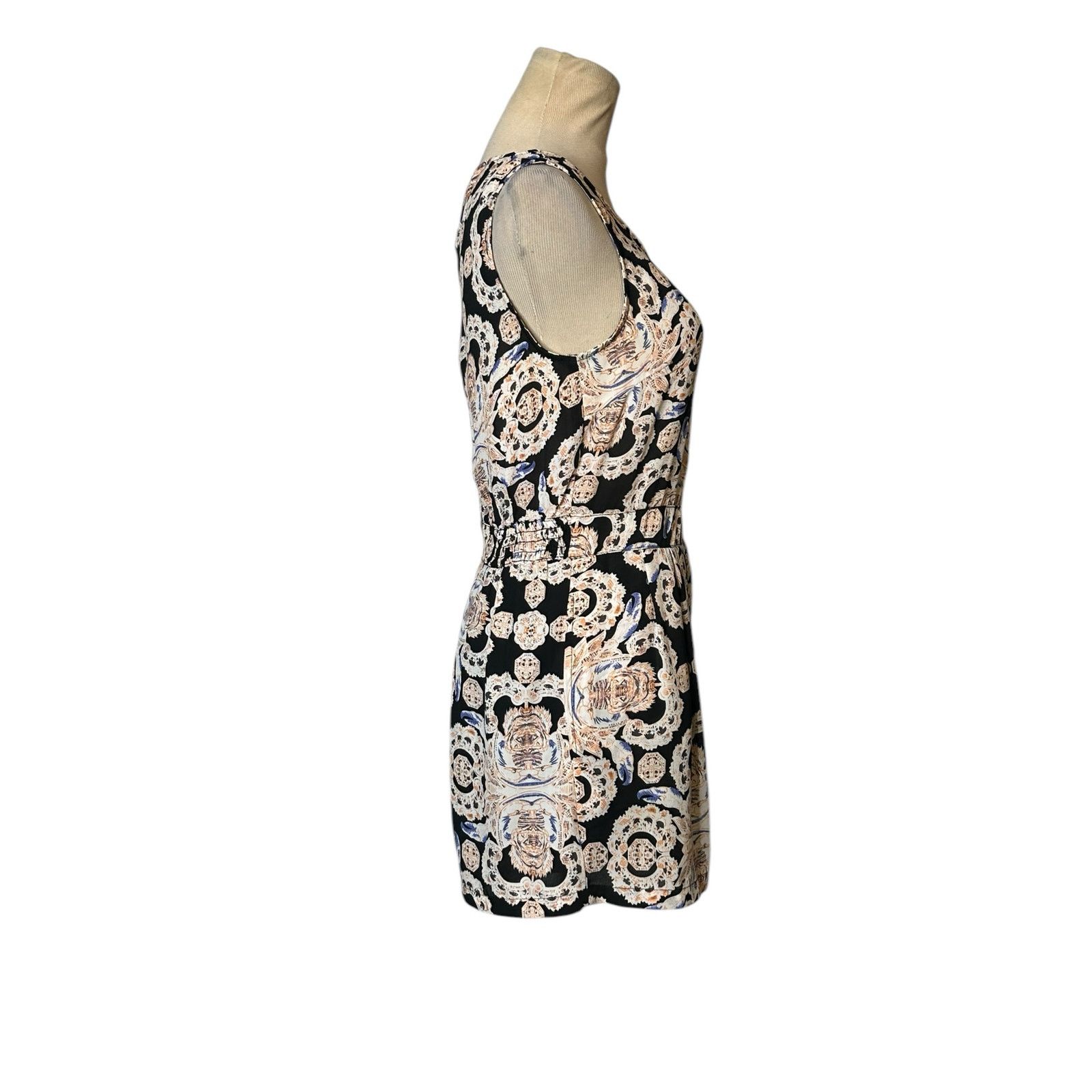 Forever 21 Forever 21 black cream print summer romper size XS Size 26" / US 2 / IT 38 - 14 Thumbnail
