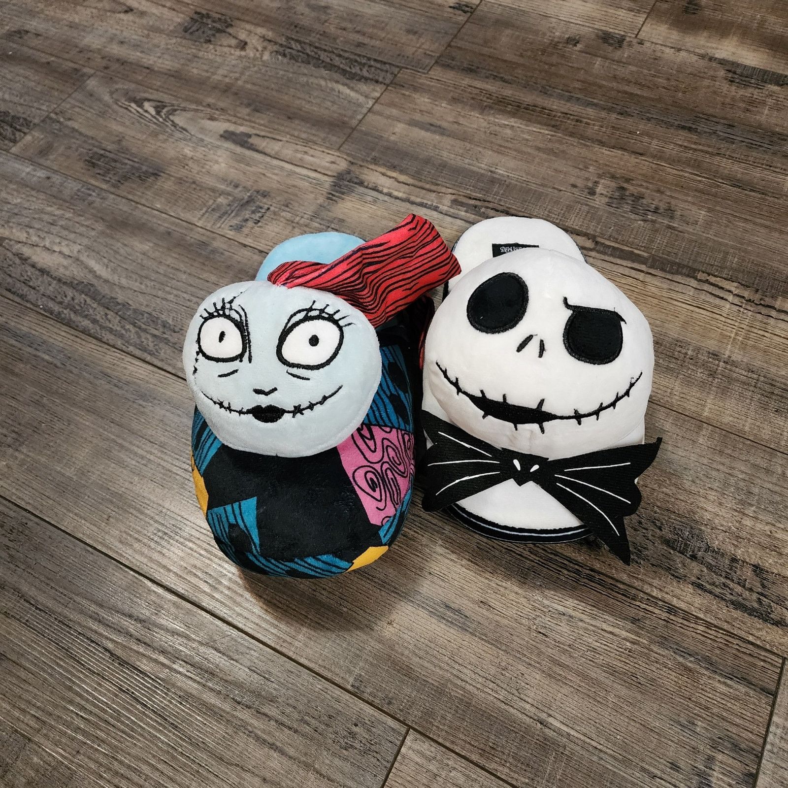 Disney Nightmare Before Christmas Slippers Pre-owned size 9/10 Size US 9 / IT 39 - 1 Thumbnail