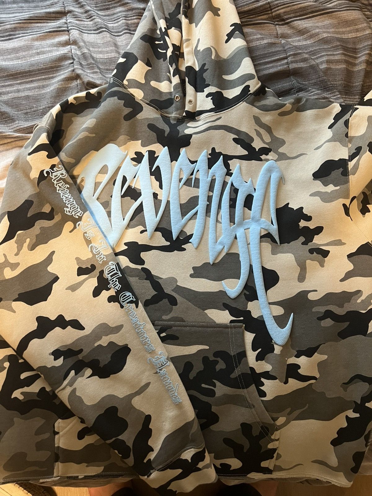 Revenge REVENGE X KILL CROPPED HOODIE SNOW CAMO/BABY BLUE Size US XXL / EU 58 / 5 - 2 Thumbnail