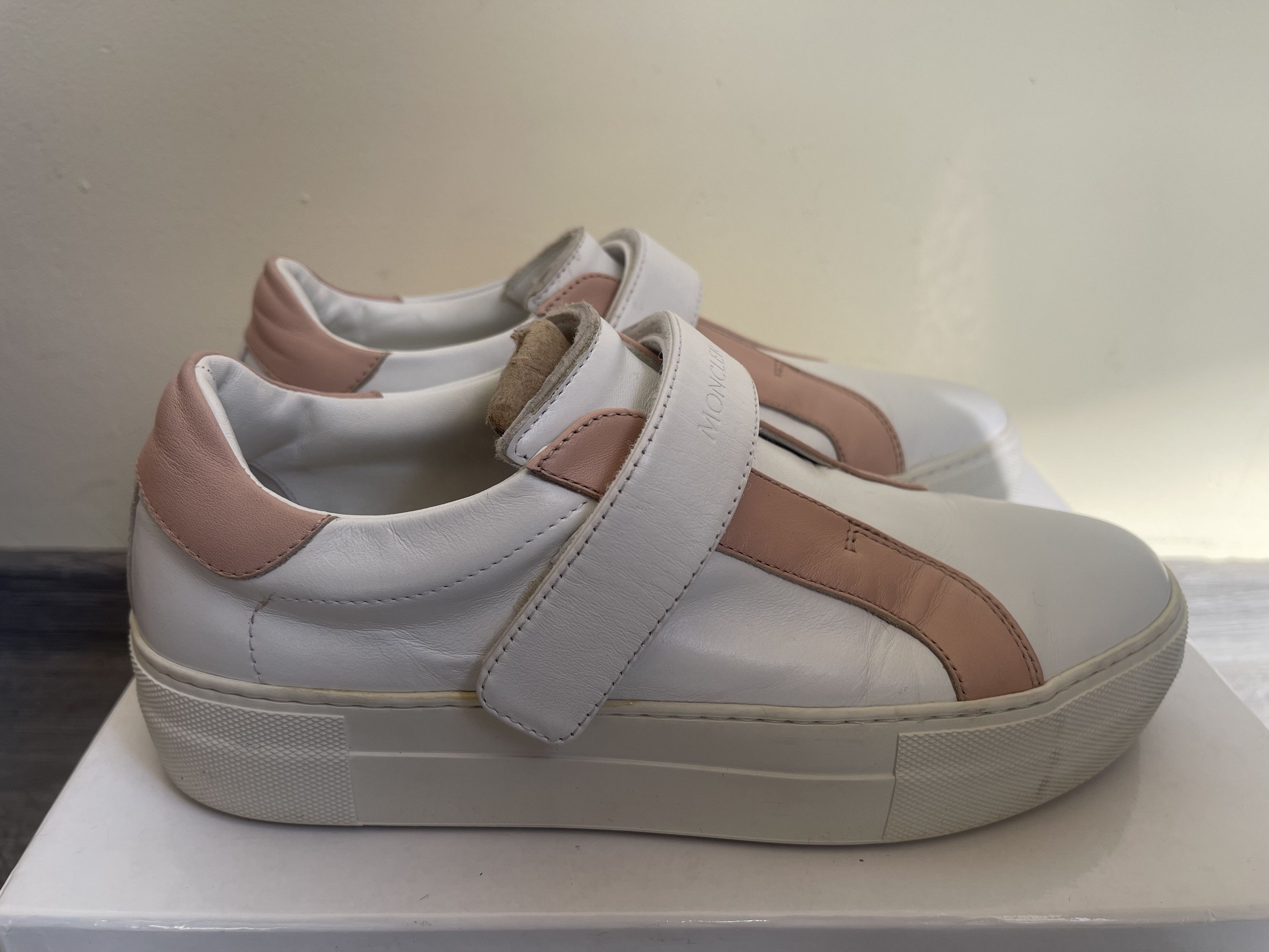 Moncler Moncler Victoire sneakers Size US 7 / IT 37 - 8 Thumbnail
