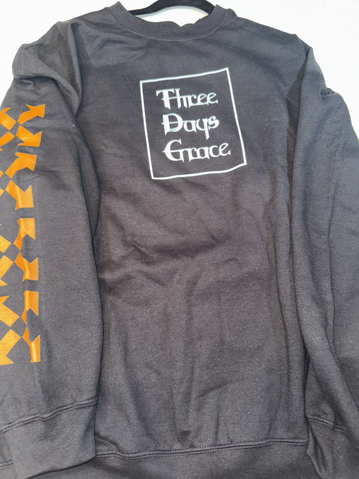 Band Tees Men’s Three Days Grace Explosions Crewneck-Size 2XL Size US XXL / EU 58 / 5 - 1 Thumbnail