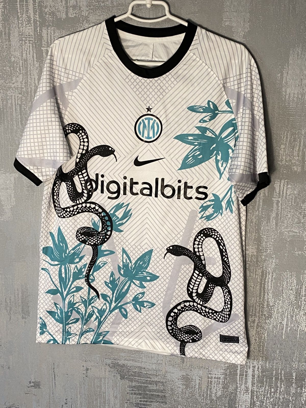 Nike 2024-2025 Inter Nike Soccer Football Jersey Kit Size M-L Size US M / EU 48-50 / 2 - 1 Thumbnail