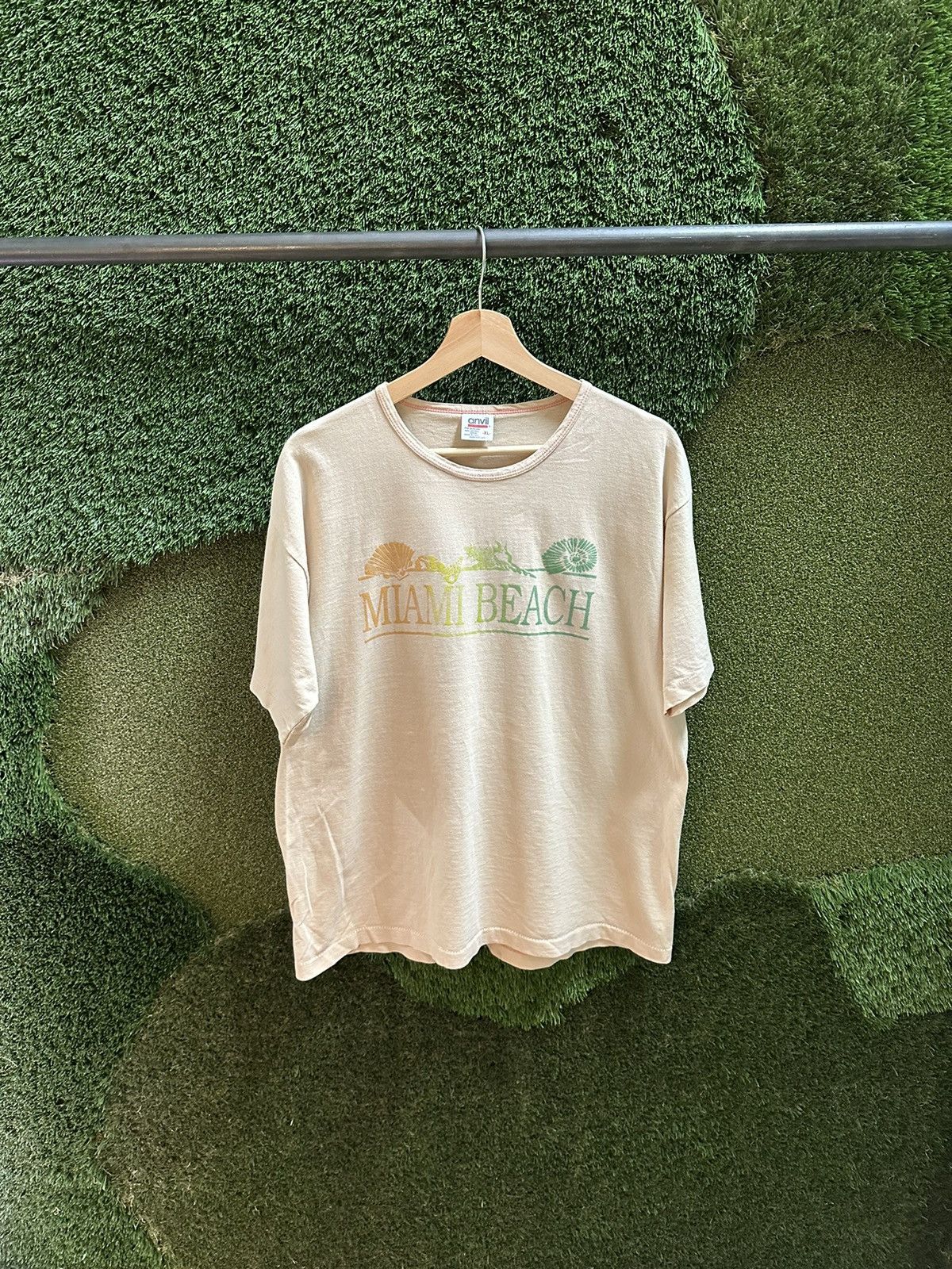 Vintage Vintage Miami Beach Spellout T-shirt Size XL Size XL / US 12-14 / IT 48-50 - 1 Thumbnail