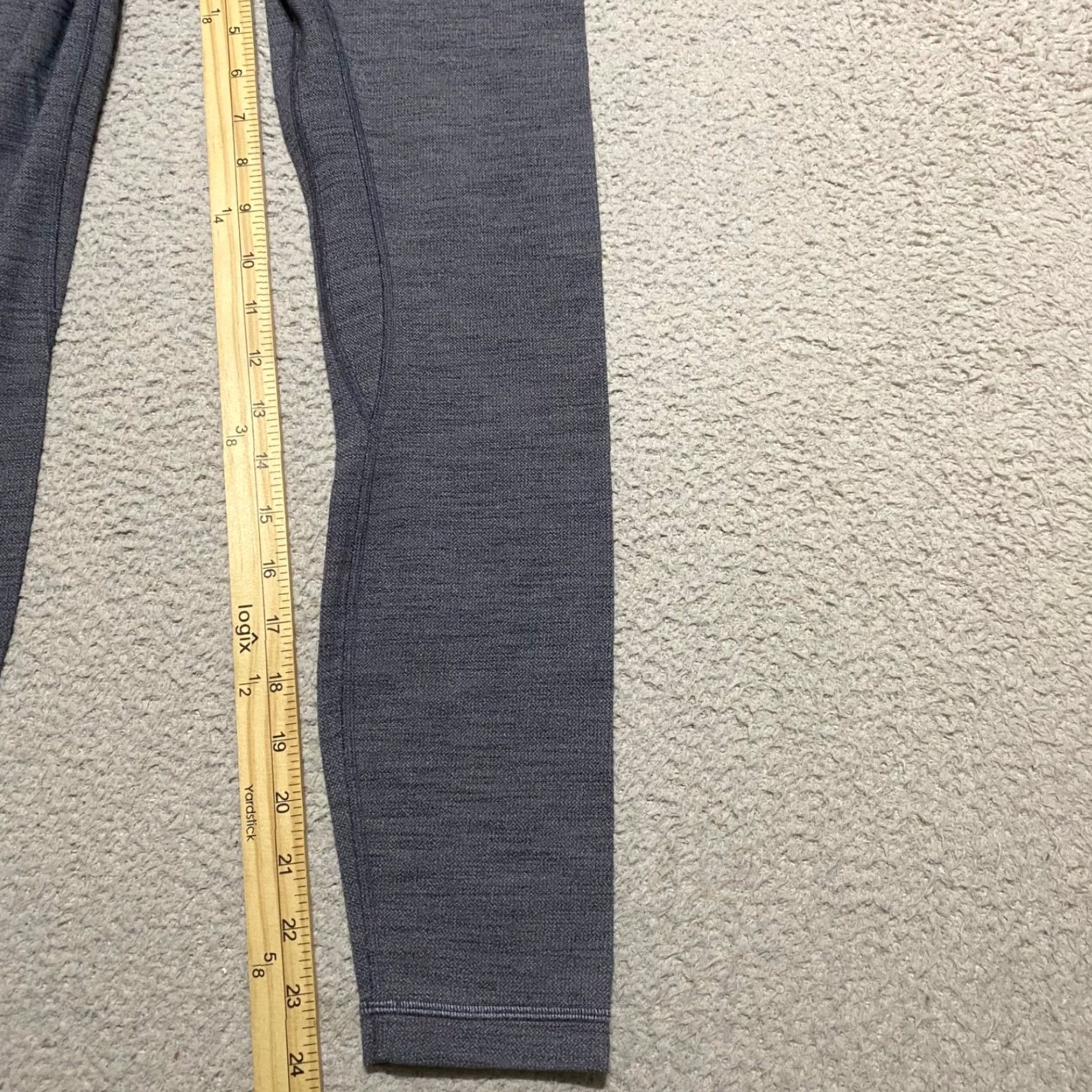 Lululemon Lululemon sz 4 Align Capri Leggings Heather Gray High Rise Skinny Womens Size 27" / US 4 / IT 40 - 6 Thumbnail