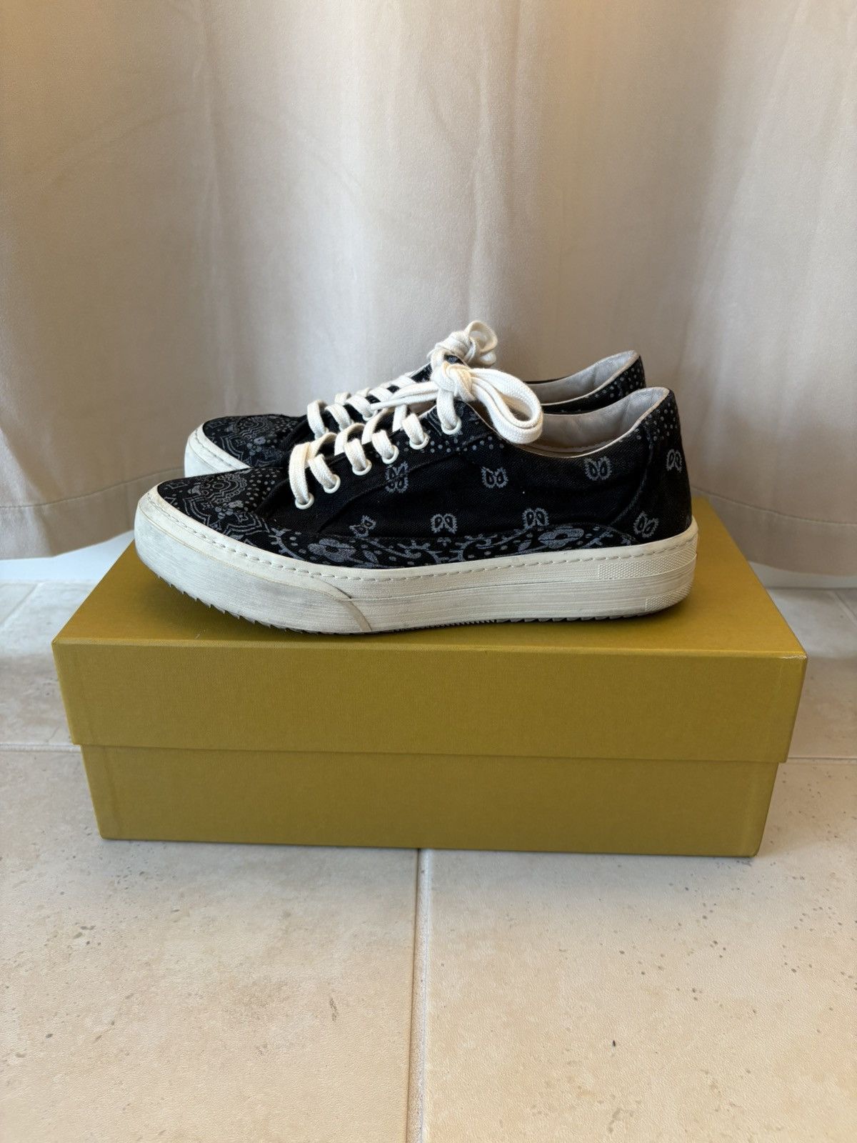 Rhude Rhude V2 Low Black Bandana Size US 8 / EU 41 - 1 Thumbnail