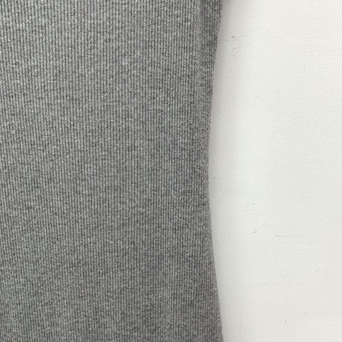 Loewe Loewe 23SS Grey Logo Embroidered Sleeveless Knit Dress K26WX Size XS / US 0-2 / IT 36-38 - 4 Thumbnail