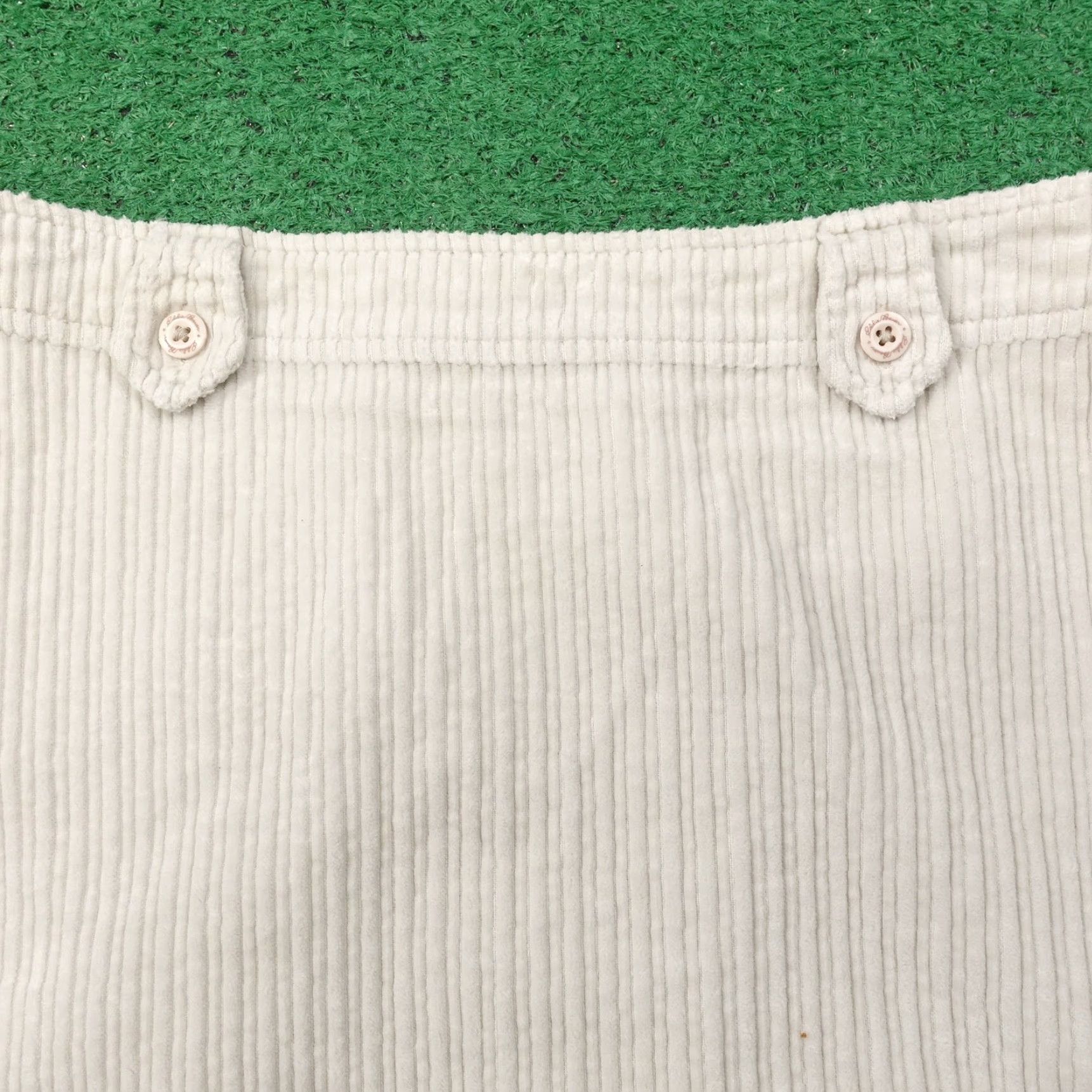 Eddie Bauer VINTAGE Eddie Bauer Women's Skirt 12 Tall Beige Corduroy Casual Mini Pockets Zipper Size 34" / US 12 / IT 48 - 2 Thumbnail