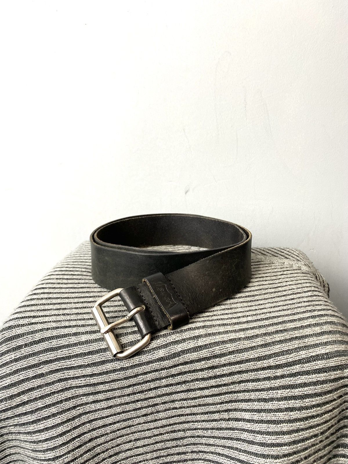 Levi's Vintage Levi’s Leather Belt Size ONE SIZE - 1 Thumbnail