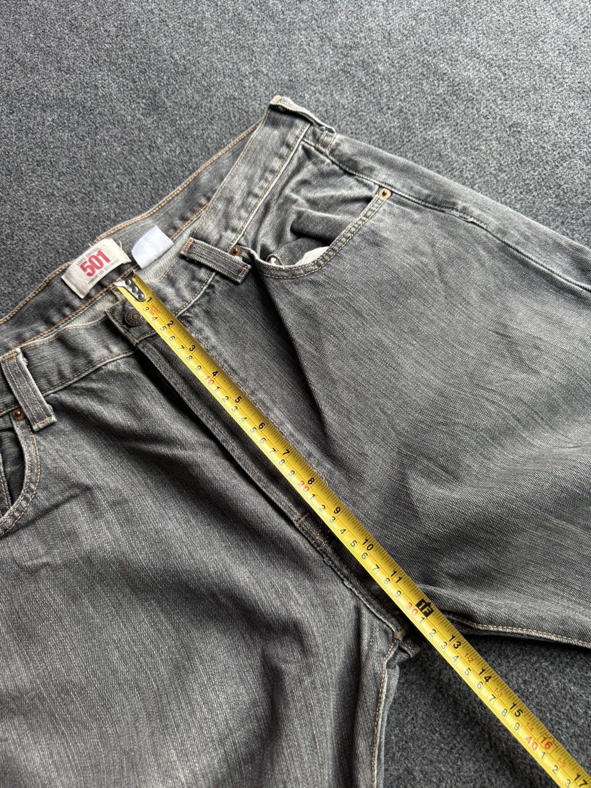 Levi's Vintage 00s Levi’s 501 Grey Wash Straight Leg Jeans LGB Y2K Size US 36 / EU 52 - 16 Thumbnail