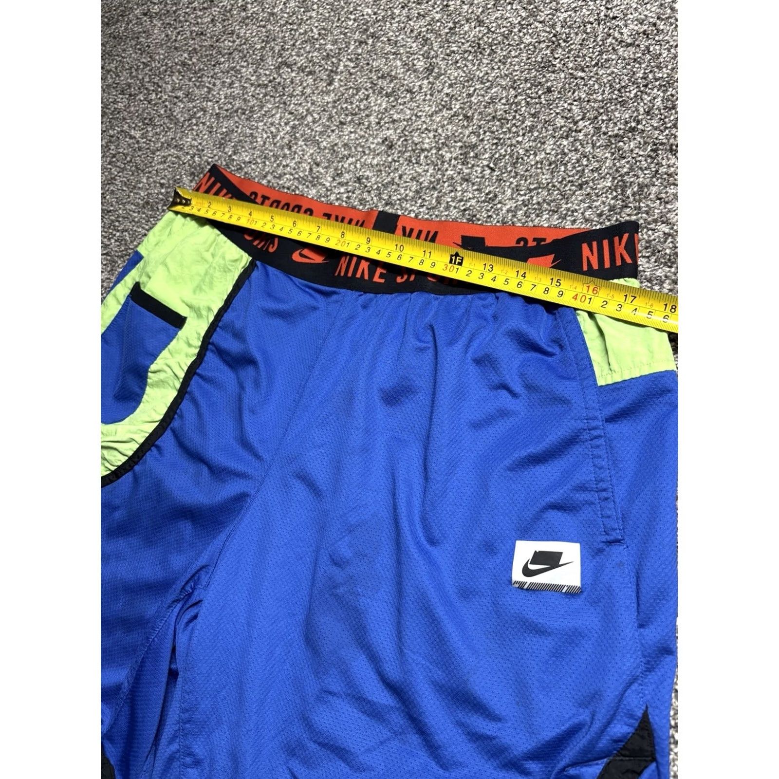 Nike Nike Shorts Mens L Blue Throwback Futura Lined Big Swoosh BV3249 Size US 33 - 4 Thumbnail