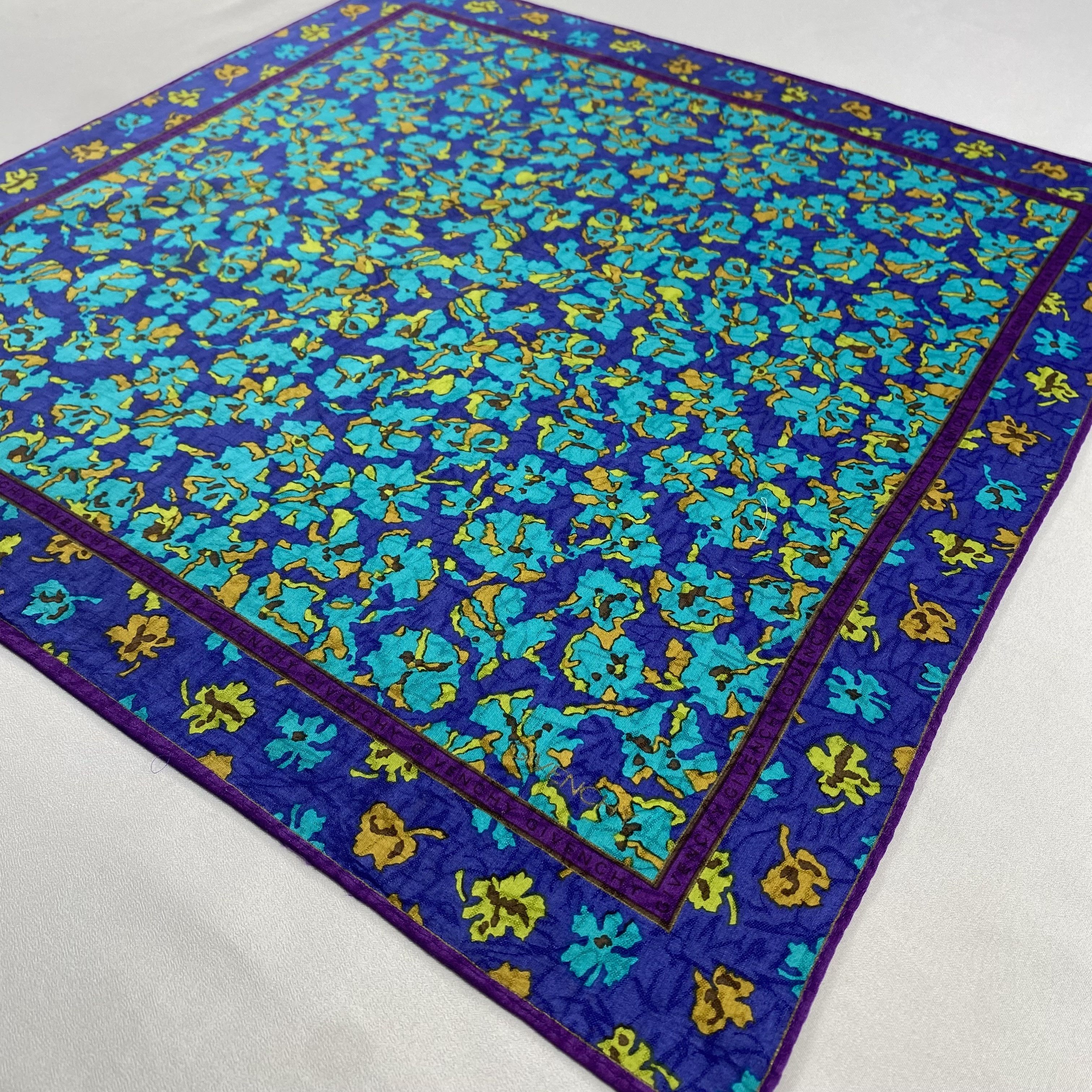 Vintage Givenchy Bandana/ Handkerchief / Neckerchief-P1513 Size ONE SIZE - 2 Thumbnail