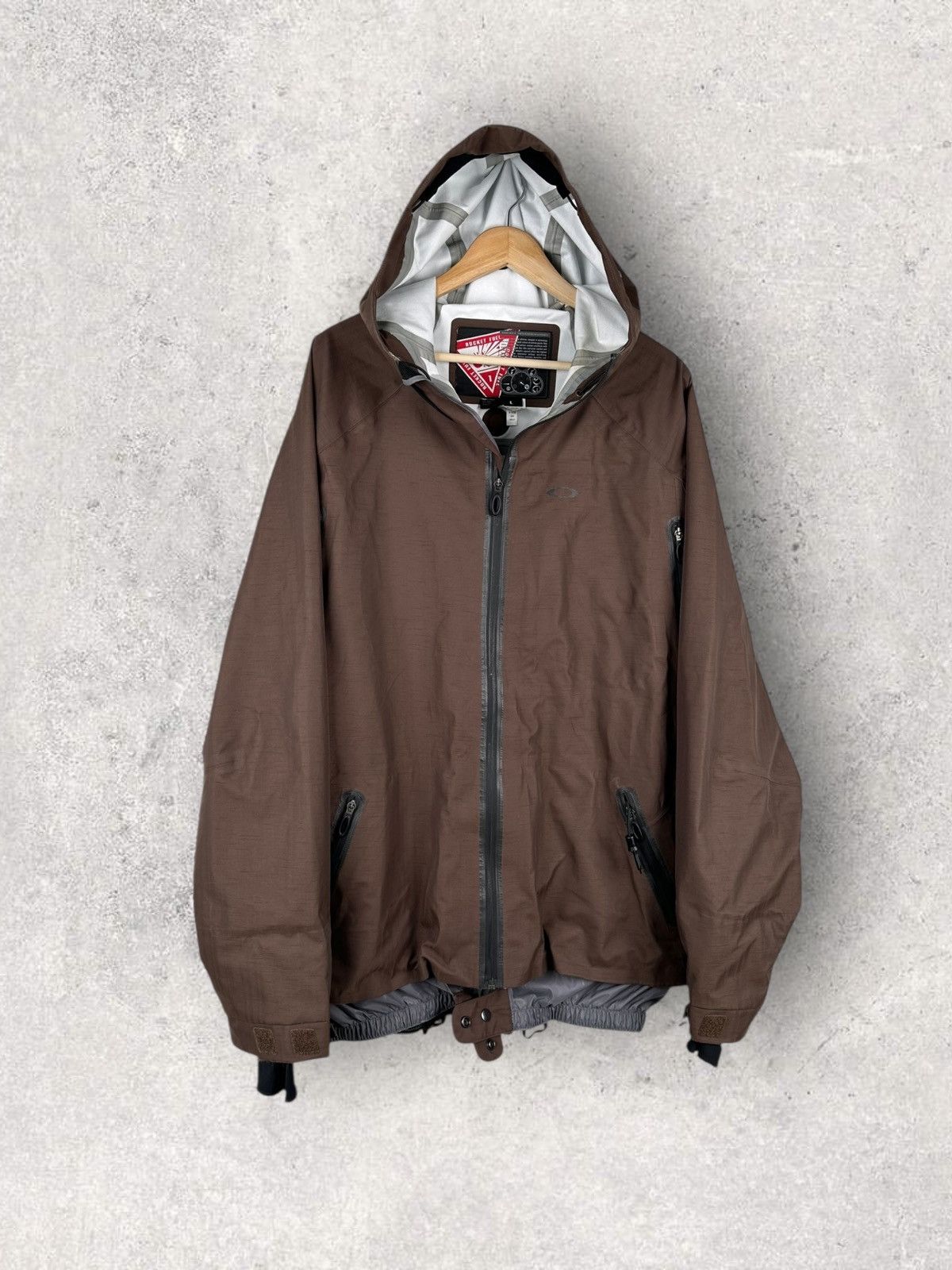 Oakley Rare Vintage Oakley Rocket Fuel Gorpcore Jacket Hooded Size US L / EU 52-54 / 3 - 1 Thumbnail