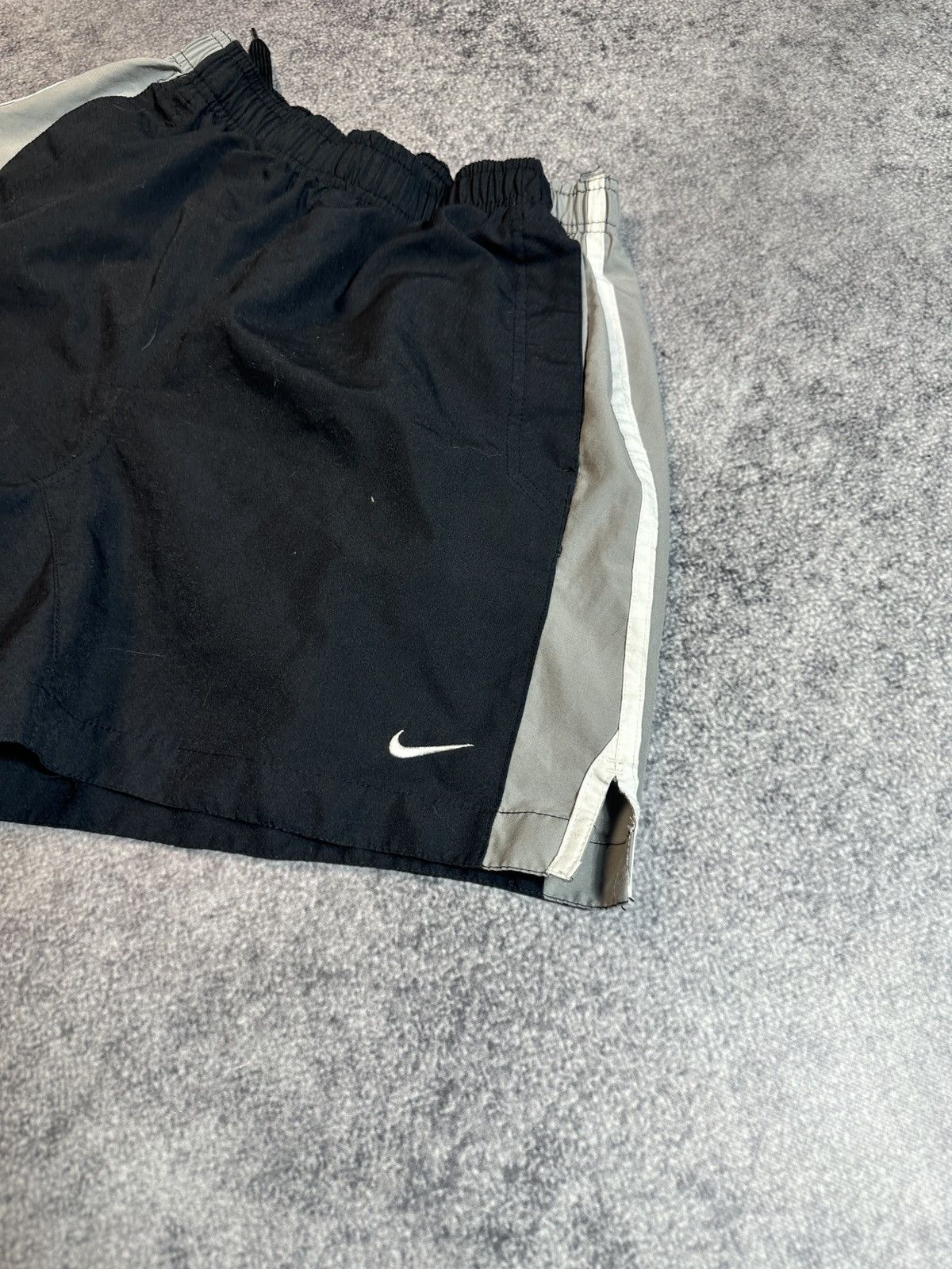 Nike × Vintage Y2K vintage Nike shorts casual Streetwear Style rare hype M Size US 32 / EU 48 - 2 Thumbnail