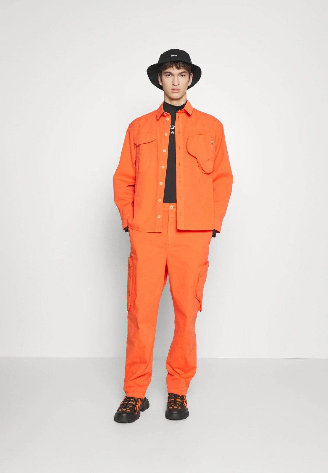 Henrik Vibskov !DS! SS23 Henrik Vibskov Flame Orange Cargo Shirt Size US XL / EU 56 / 4 - 8 Thumbnail