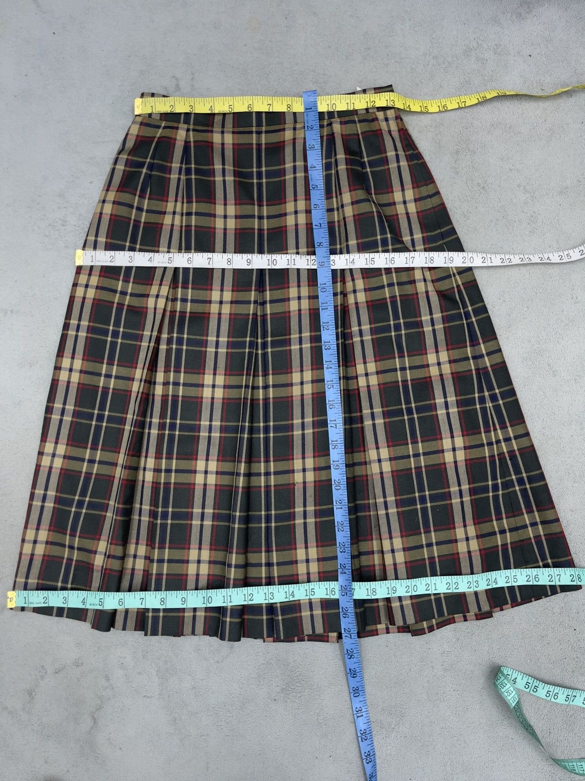 DAKS × Designer × Japanese Brand VTG DAKS LONDON MIDI SKIRT TARTANS Size 26" / US 2 / IT 38 - 9 Thumbnail