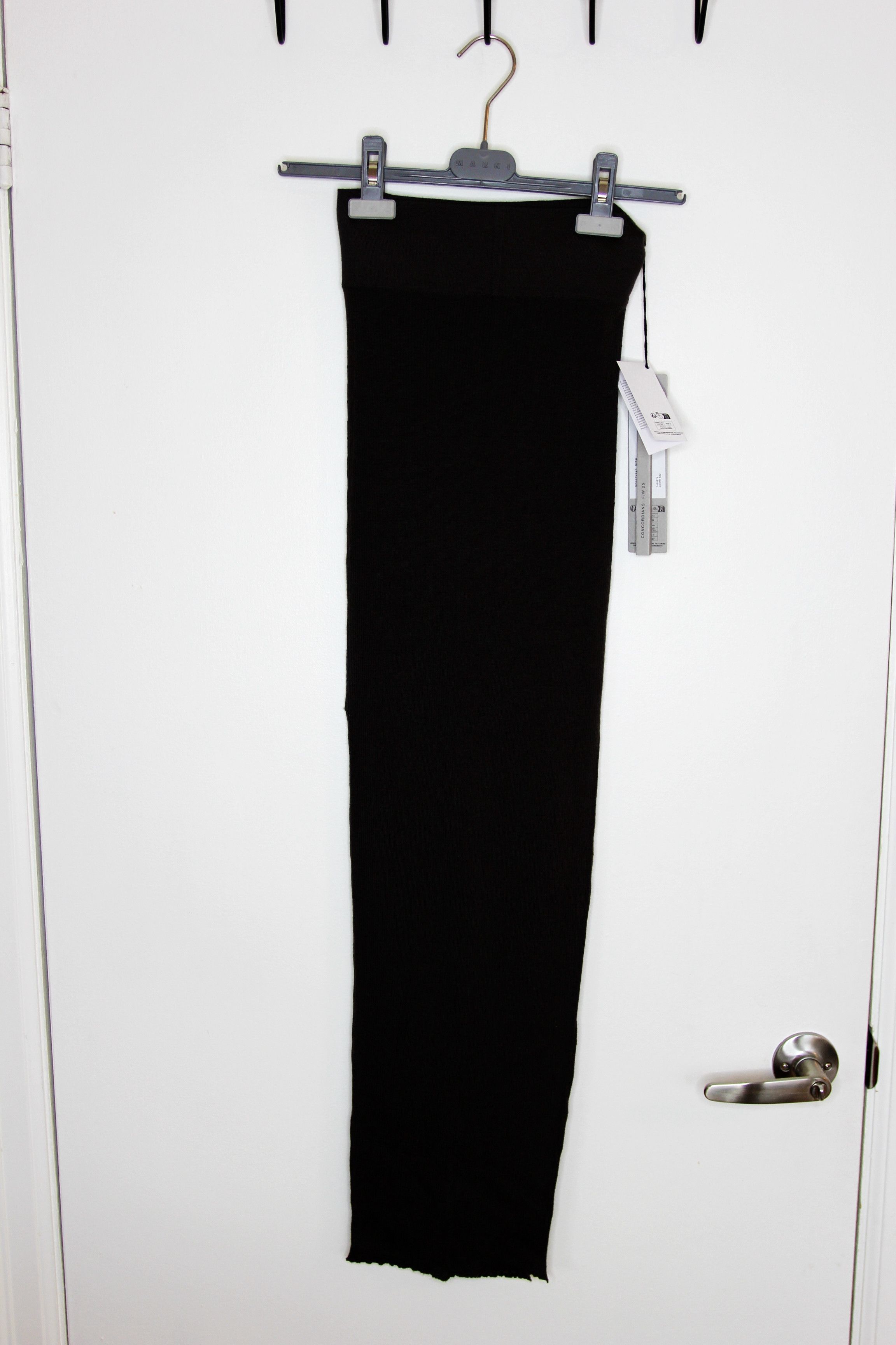 Rick Owens BNWT AW25 RICK OWENS "CONCORDIANS" RIB SACRISKIRT SKIRT XS Size 25" / US 0 / IT 36 - 3 Thumbnail