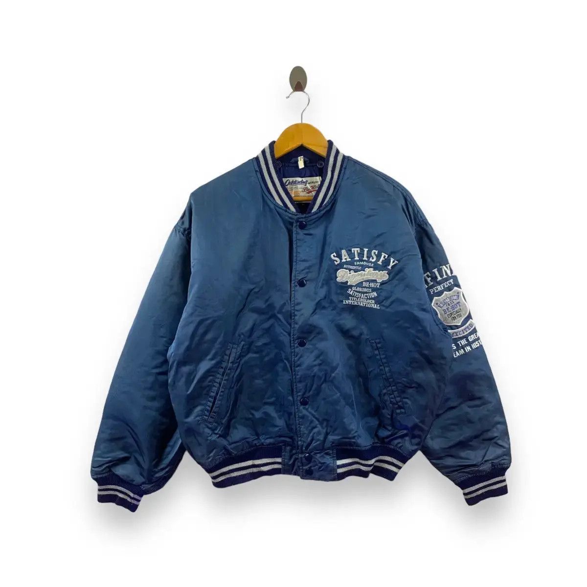 Vintage Vintage 90’ BE HOT World Famous Stadium Varsity Size US L / EU 52-54 / 3 - 3 Thumbnail