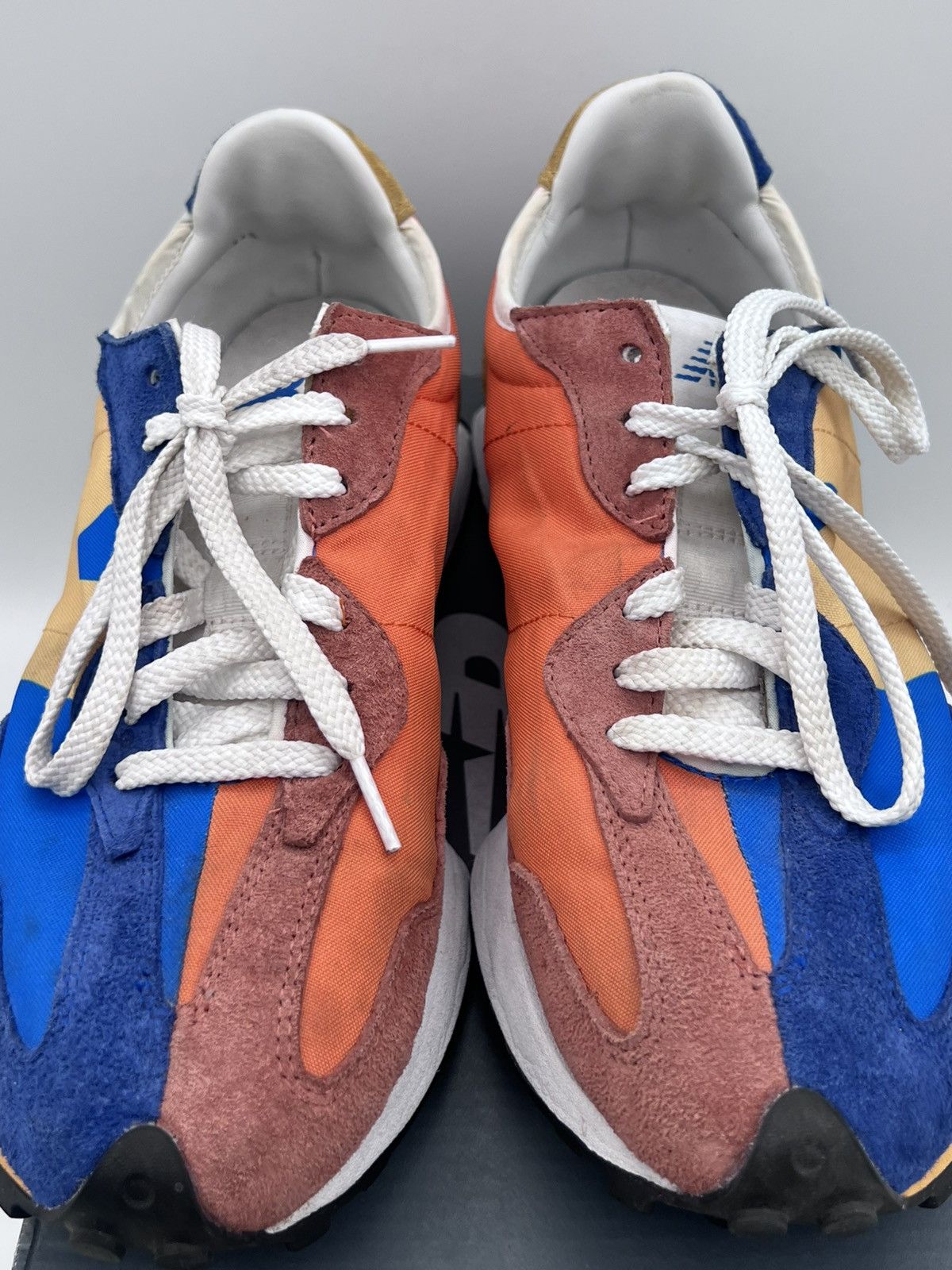 New Balance New Balance 327 Blue Orange Men’s Size 9.5 MS327LAA Size US 9.5 / EU 42-43 - 3 Thumbnail
