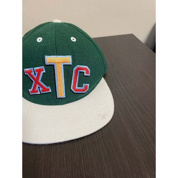 お手頃な価格で購入 supreme XTC キャップ。made in USA。 - 帽子