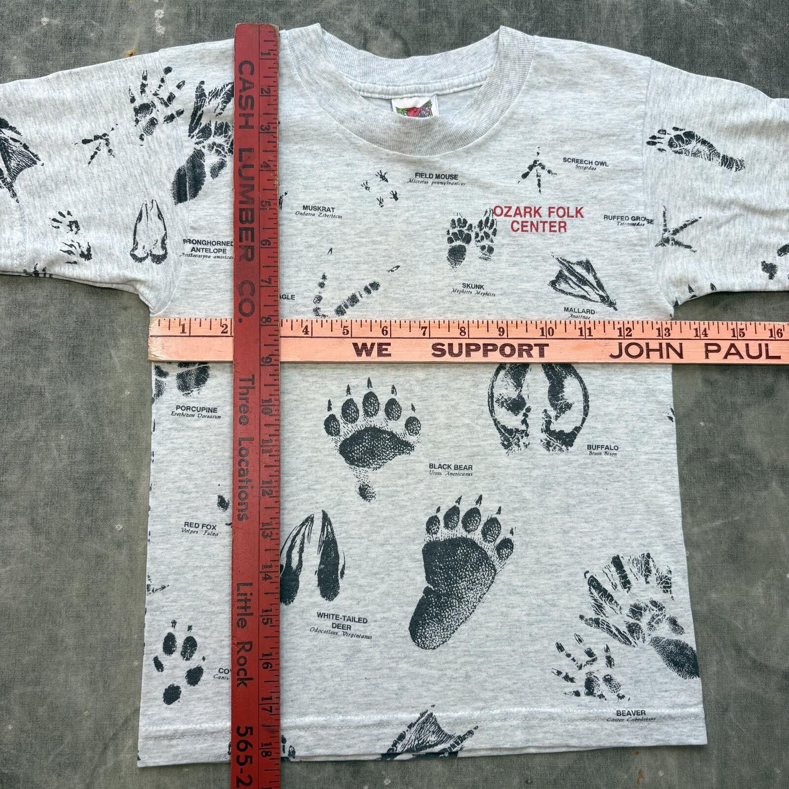 Fruit Of The Loom Vintage 90s Arkansas AOP Animal Footprints Women’s Baby Tee Size XS / US 0-2 / IT 36-38 - 3 Thumbnail