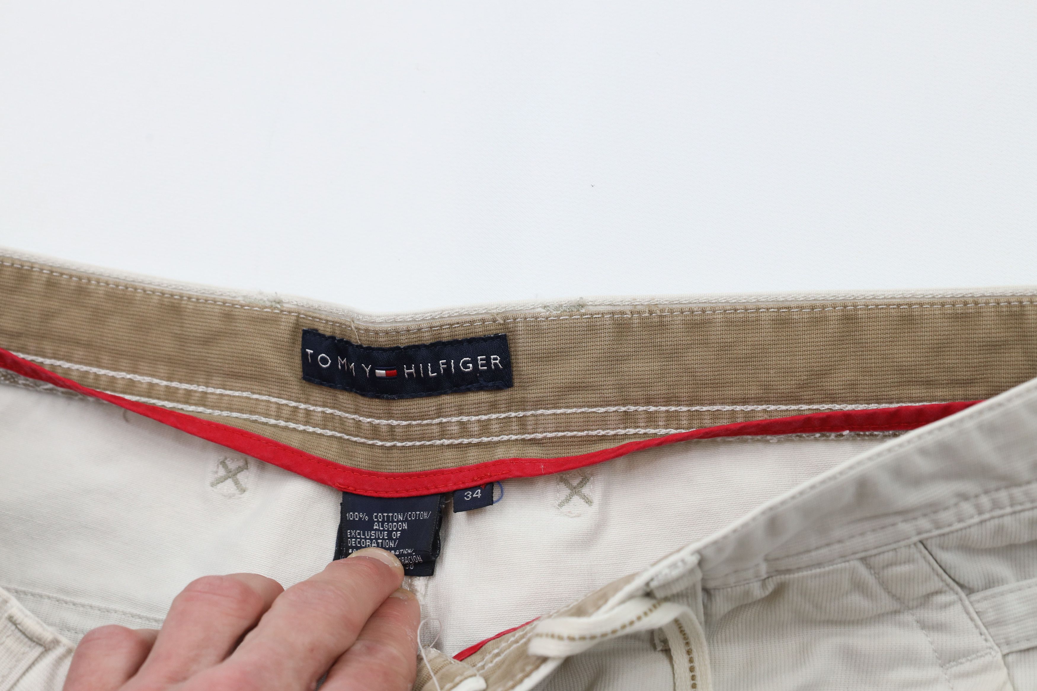 Tommy Hilfiger × Vintage Vintage 90s Tommy Hilfiger Ribbed Side Buckle Cargo Shorts Size US 34 / EU 50 - 9 Thumbnail