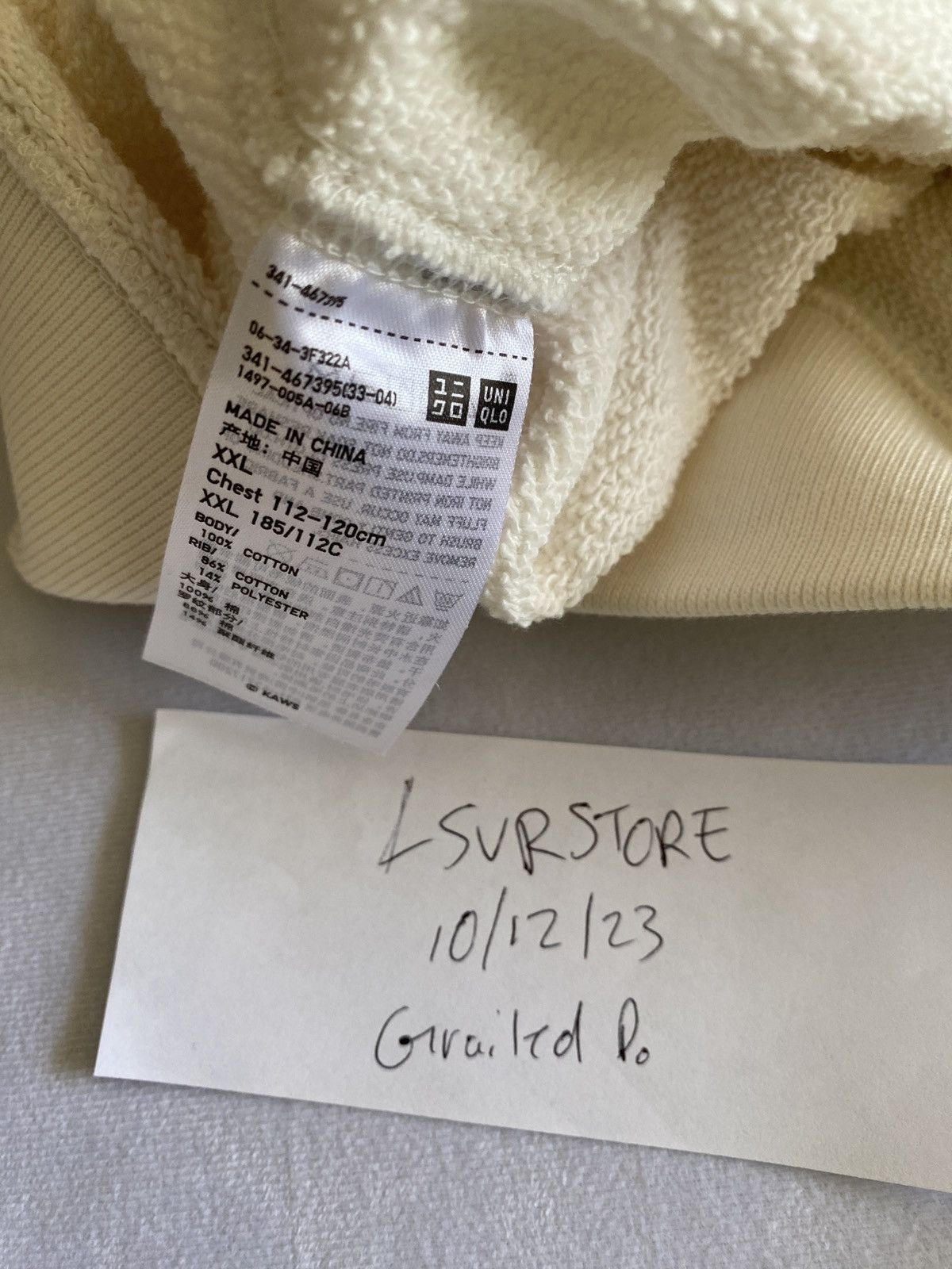 Kaws × Uniqlo Kaws x Uniqlo Companion 01 Off White Crewneck XXL Rare Size* Size US XXL / EU 58 / 5 - 6 Thumbnail