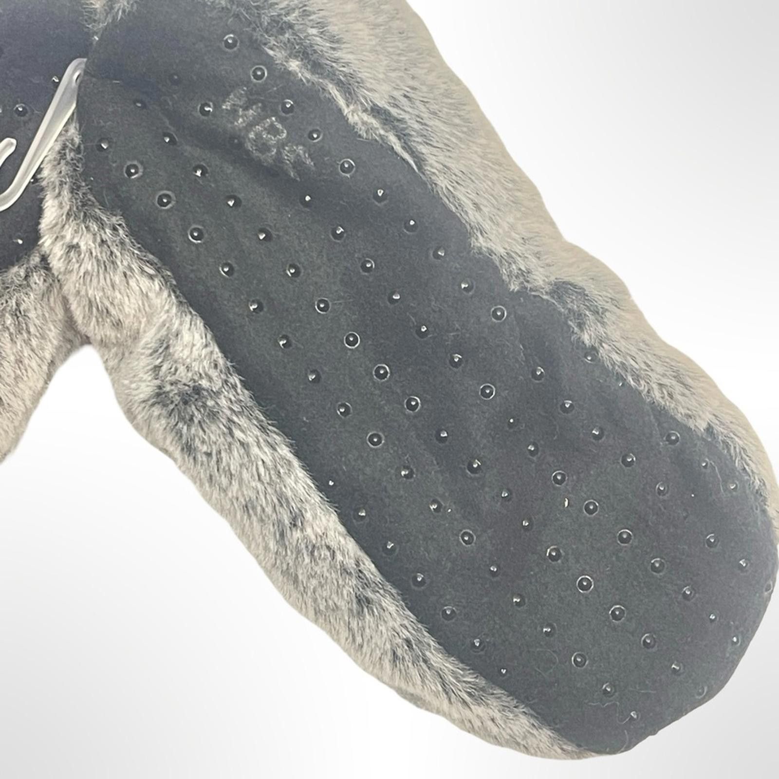 Other Gray Fuzzy Slipper Socks size 5-7 NWT Size US 6 / IT 36 - 5 Thumbnail