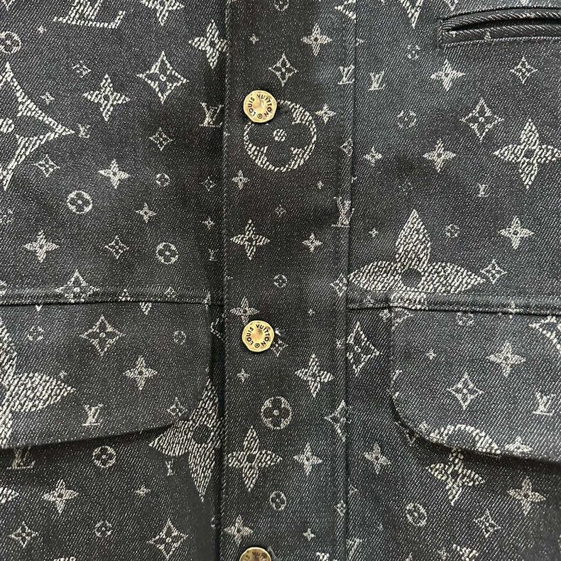 Louis Vuitton Louis Vuitton Gypsophila Logo Denim Jacket 2505-Nextarrow Size US S / EU 44-46 / 1 - 4 Thumbnail