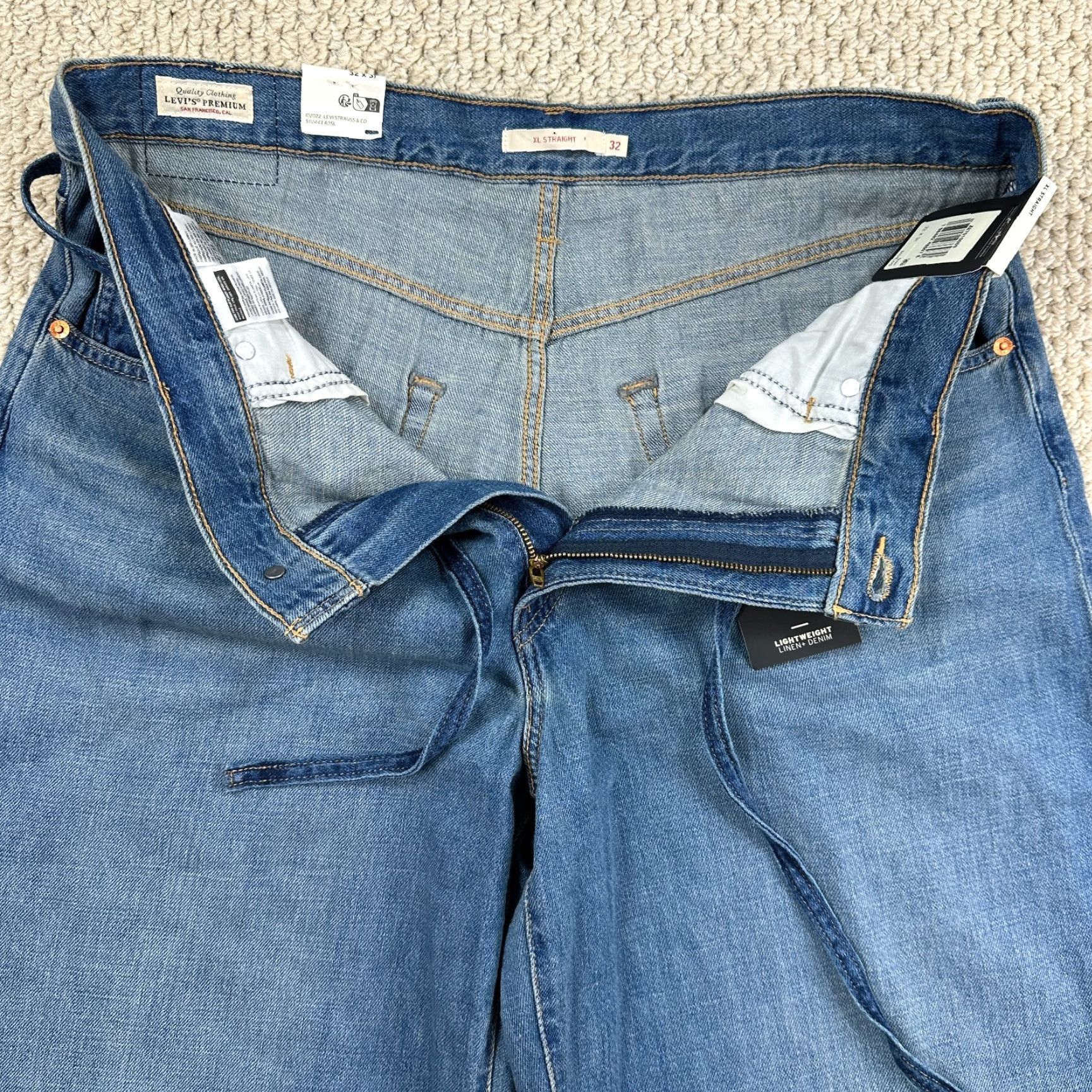 VINTAGE Levis XL Straight Jeans Women 32x31 Blue Denim Cotton Linen Wide Leg Baggy - Levi's Jeans - 80s Grunge Retro USA Mens?