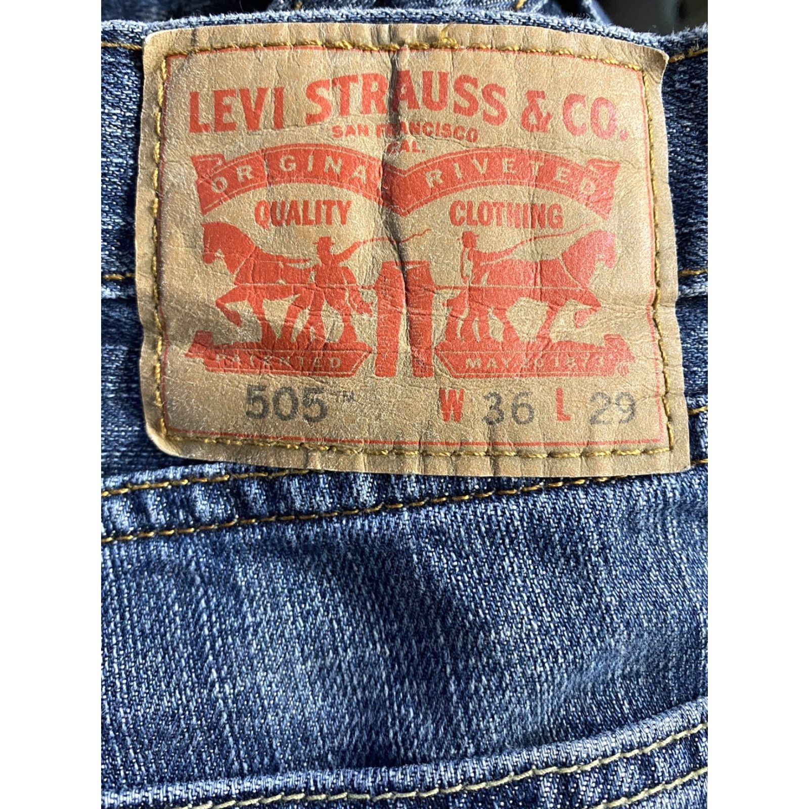 Levi's Levi's 505 Men's Regular Fit Straight Leg Blue Jeans Medium Wash Denim 36 x 23.5 Size US 36 / EU 52 - 5 Thumbnail