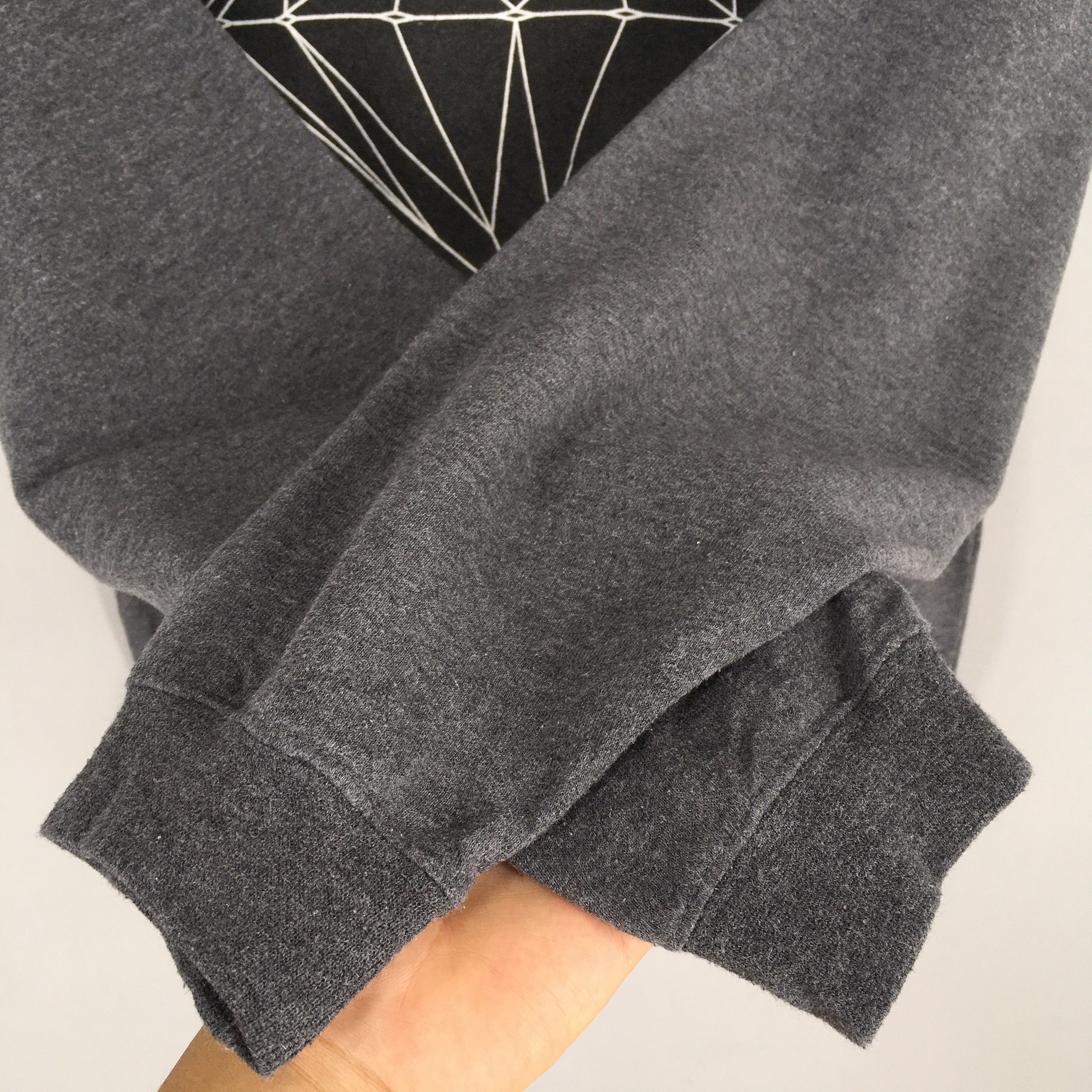 Diamond Supply Co. × Vintage Vintage Y2K Diamond Supply Co Gray Sweater Small Size US S / EU 44-46 / 1 - 4 Thumbnail
