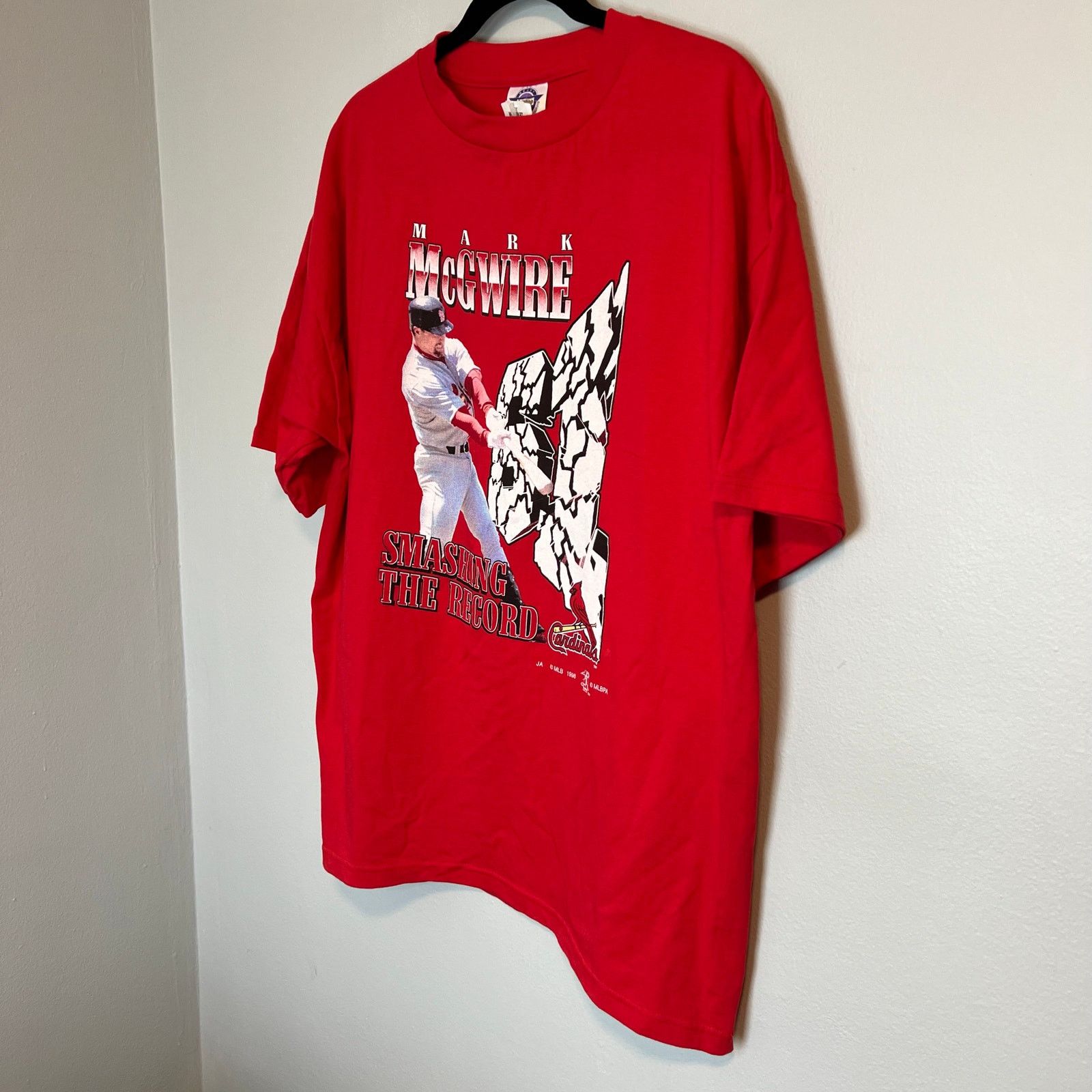 Vintage NWT Mark McGwire 1998 St. Louis Cardinals T-Shirt Mens Sz XL Size US XL / EU 56 / 4 - 7 Thumbnail