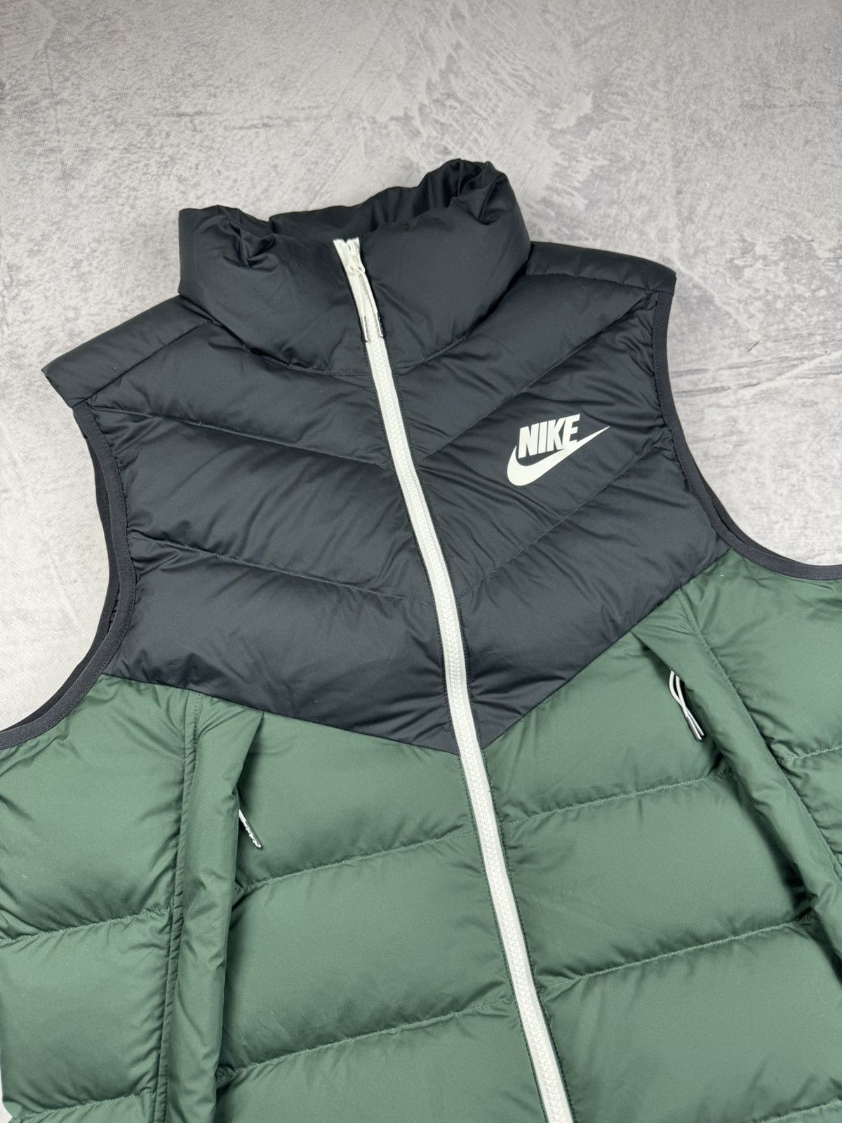Nike × Nike ACG NIKE PUFFER DOWN BASIC LOGO WHITE OVERSIZE VEST Size US L / EU 52-54 / 3 - 3 Thumbnail