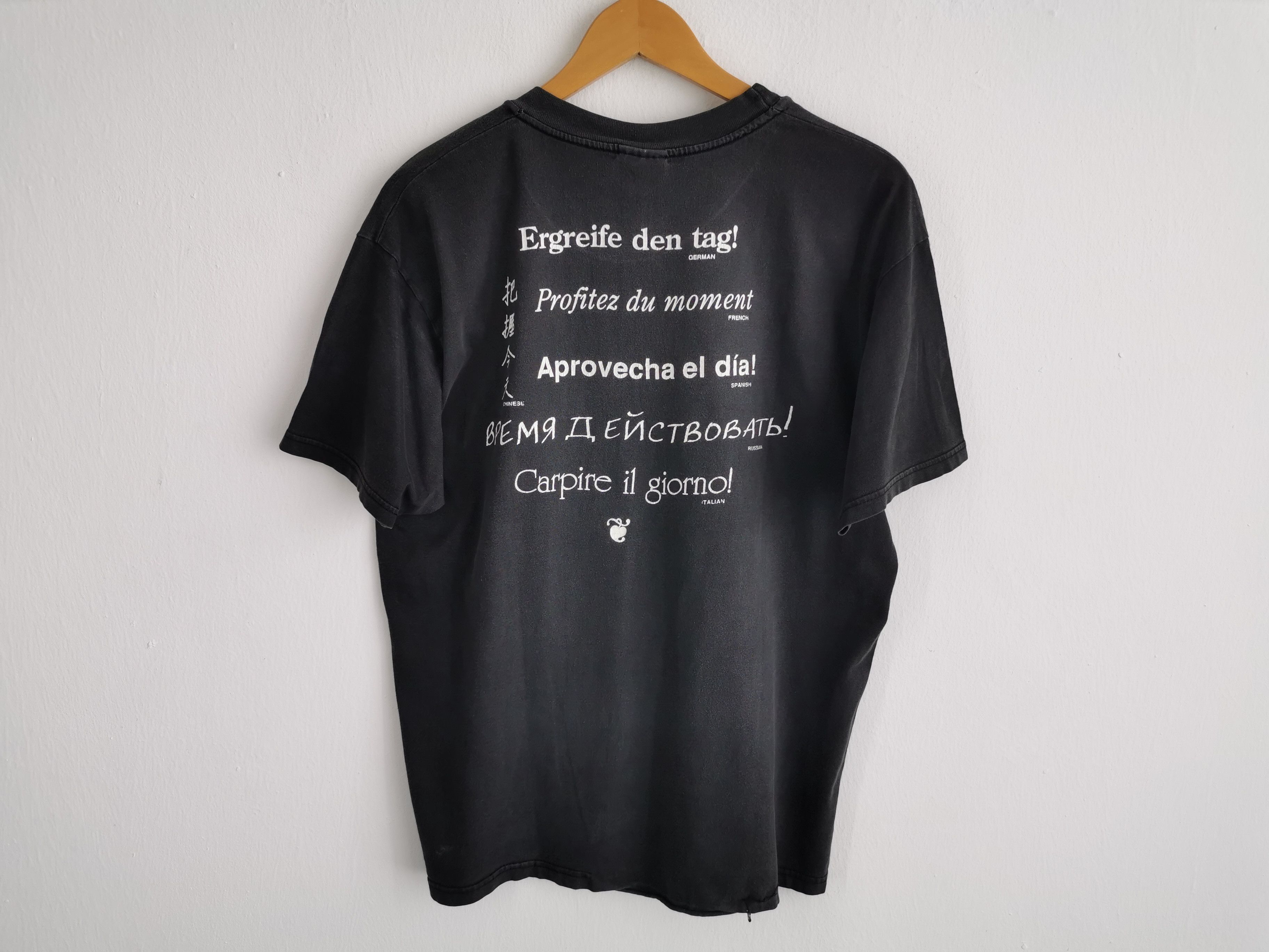 Band Tees Distressed Vtg Saxon Carpe Diem "Seize The Day" Band Tee Size US M / EU 48-50 / 2 - 3 Thumbnail