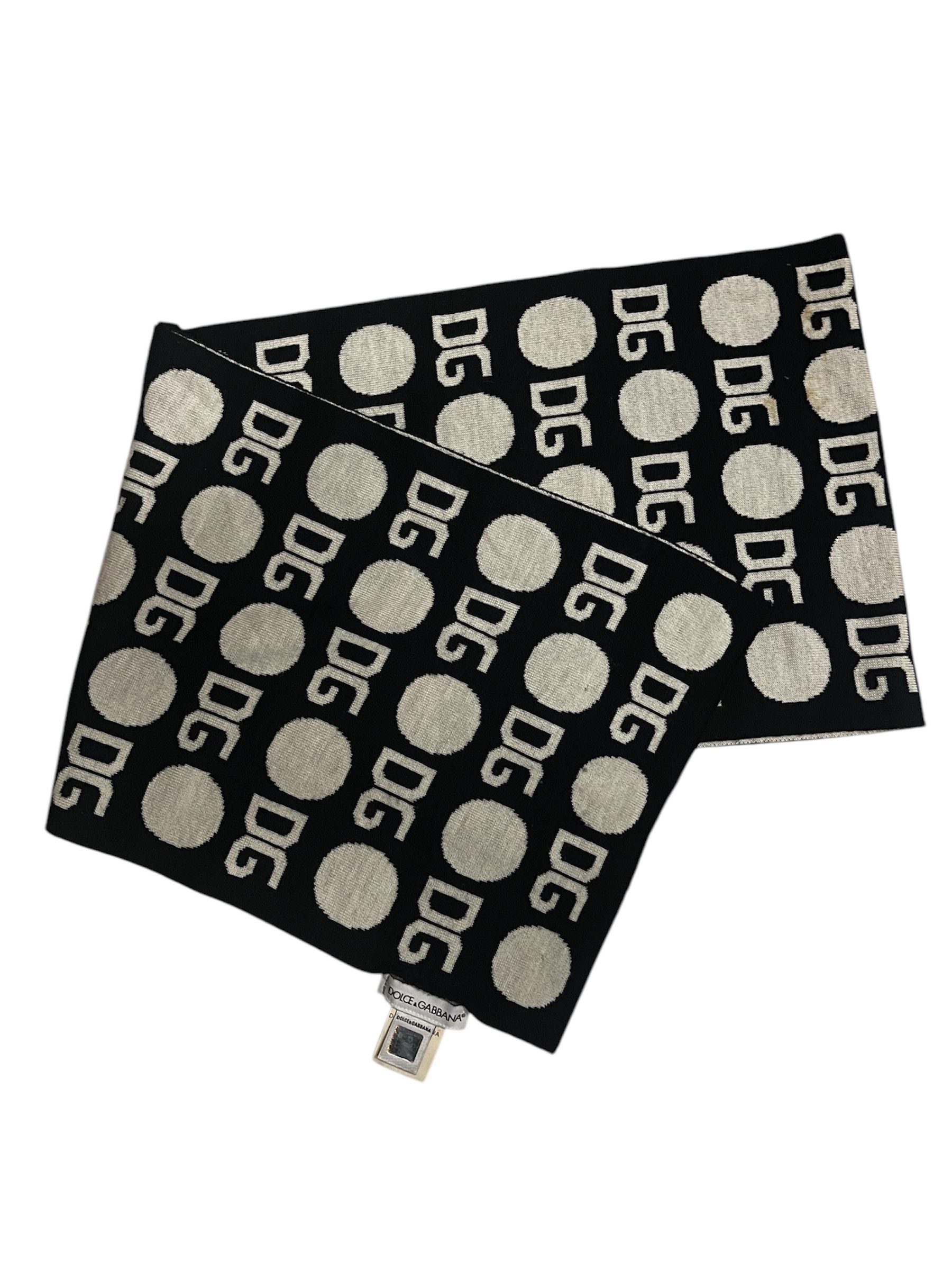 Dolce & Gabbana D&G Scarves Muffler Size ONE SIZE - 1 Thumbnail