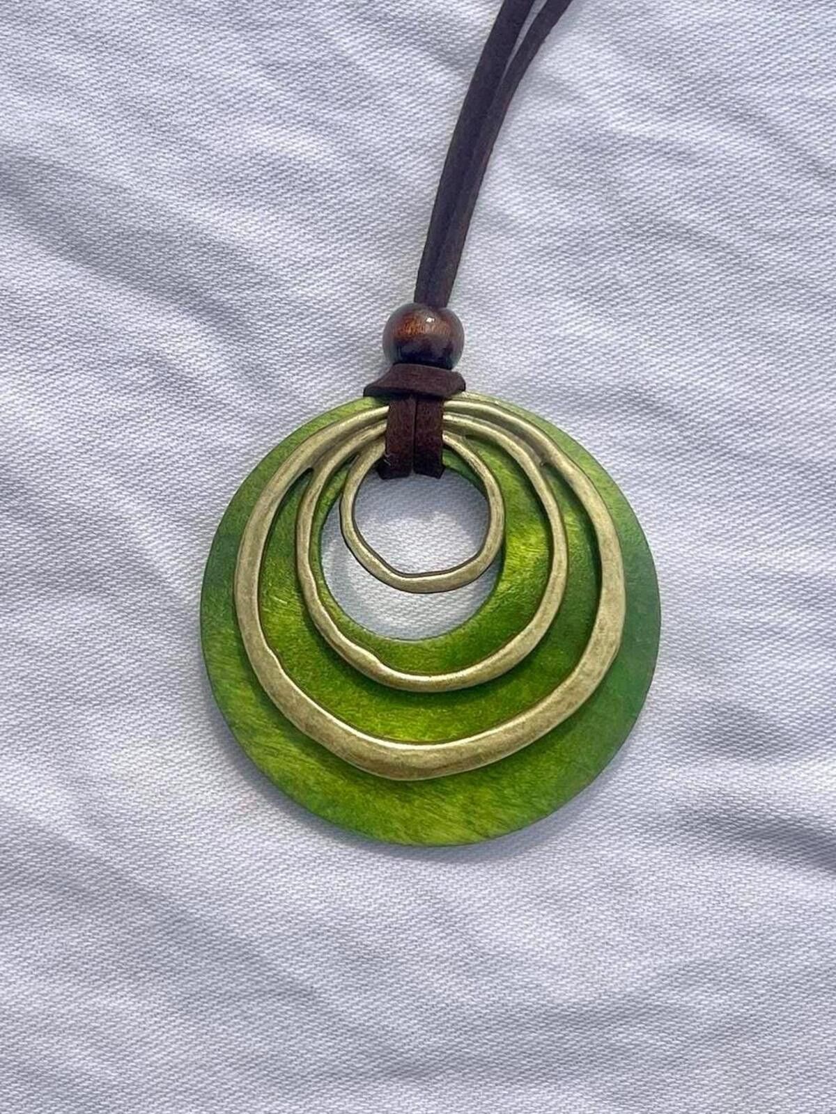 Other Gold green wooden bohemian spiral pendant necklace Size ONE SIZE - 1 Thumbnail