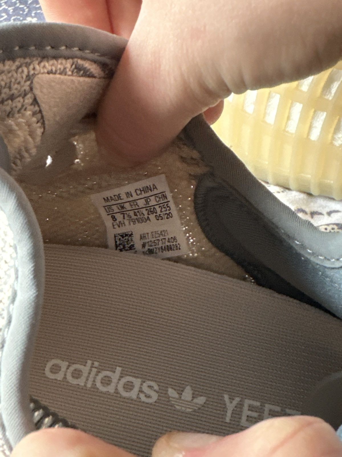 Yeezy Yeezy 350 V2 Israfil Size US 8 / EU 41 - 7 Thumbnail
