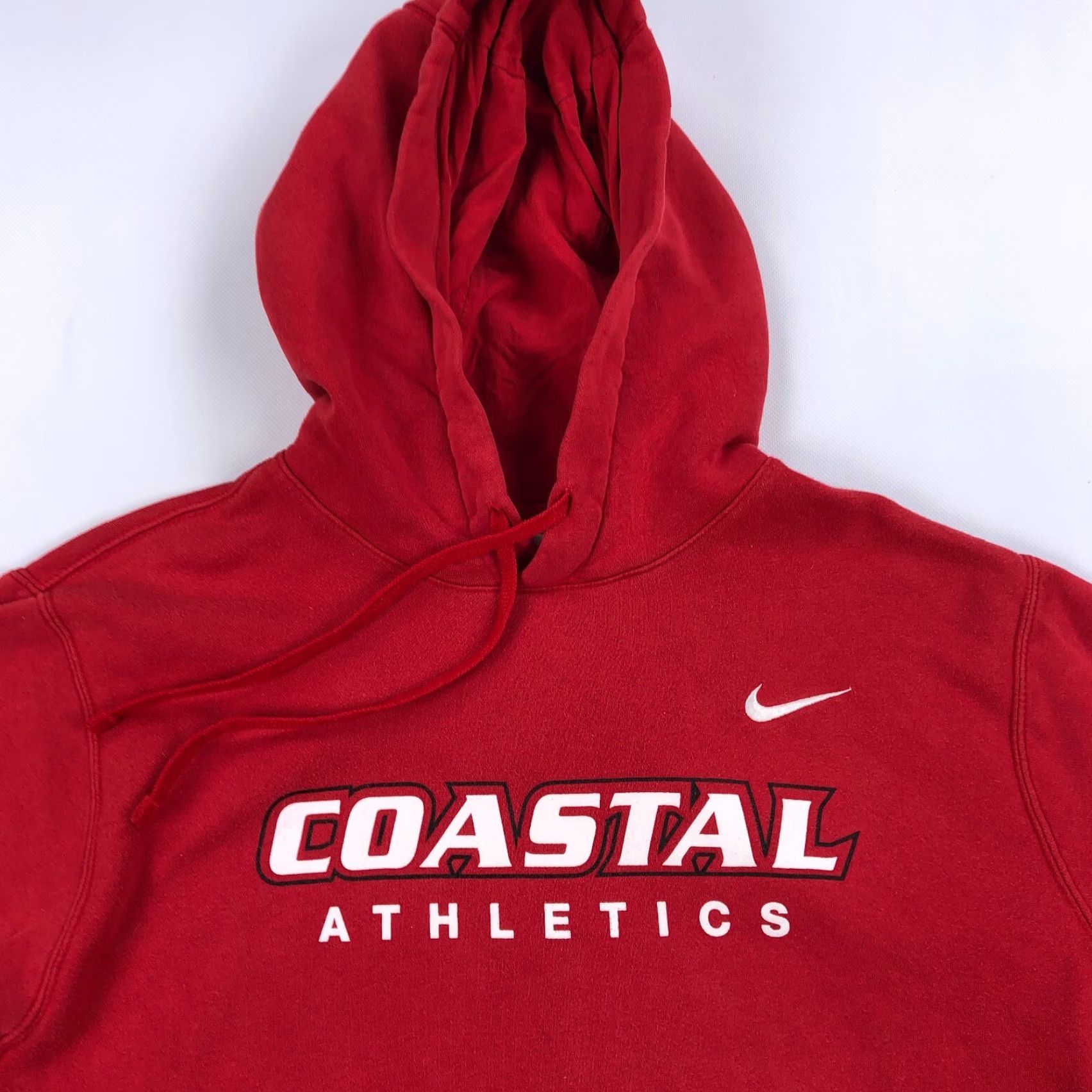 Nike Nike Hoodie Club Fleece Essentials Sportswear Pullover Long Sleeve Red L Mens Embroidered Logo Baggy? Size US L / EU 52-54 / 3 - 2 Thumbnail