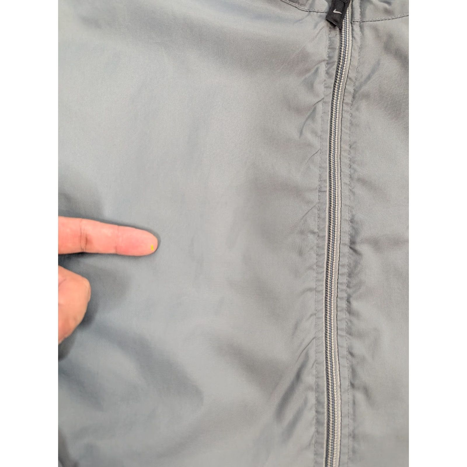Nike VINTAGE Nike Gray Retro Windbreaker Full Zip Jacket M Adults 90s Nike Windbreaker Gray Full Zip Mens Jacket Size US M / EU 48-50 / 2 - 2 Thumbnail