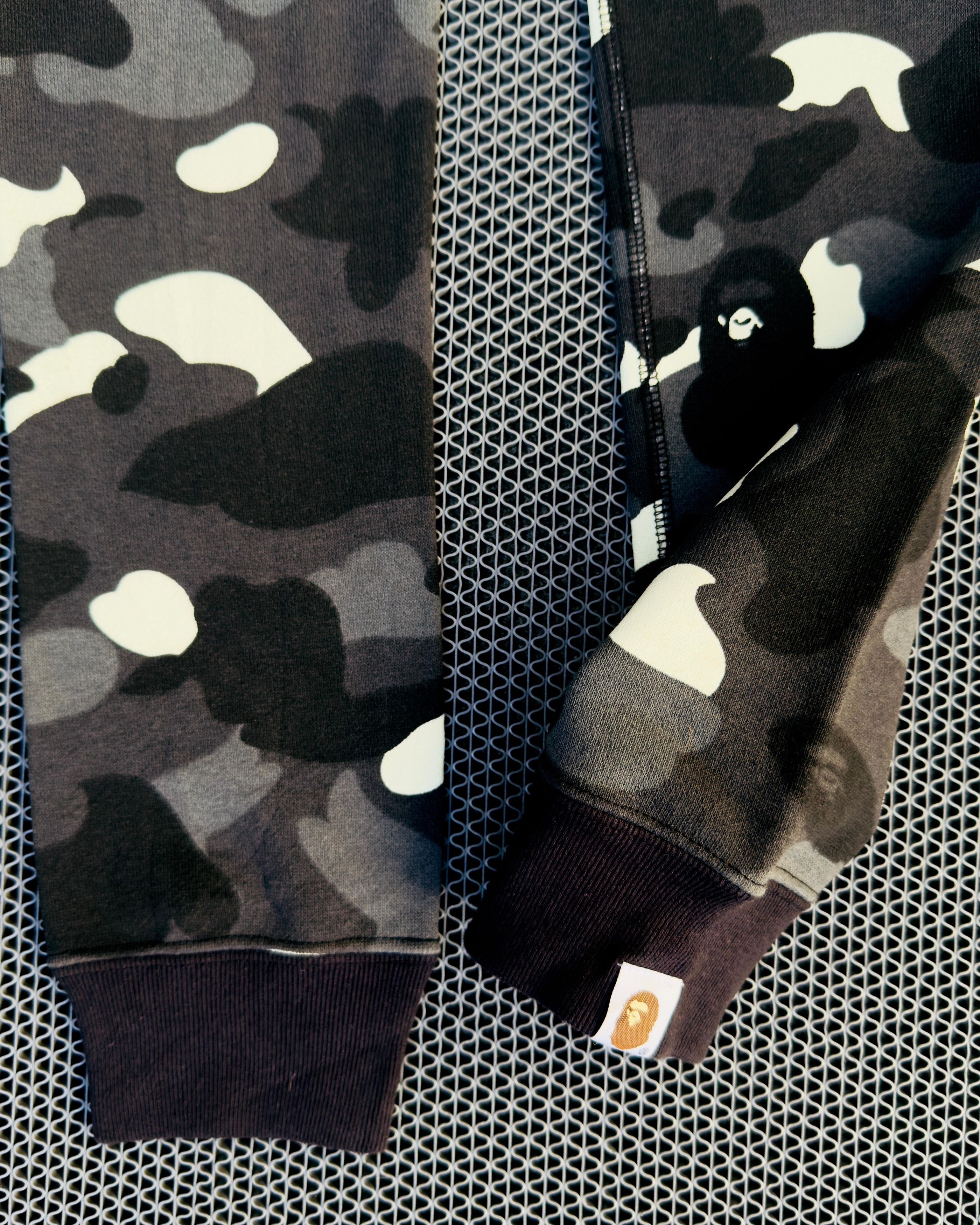Bape BATHING APE CITY CAMO NYC LOGO PULLOVER HOODIE Size US XS / EU 42 / 0 - 3 Thumbnail