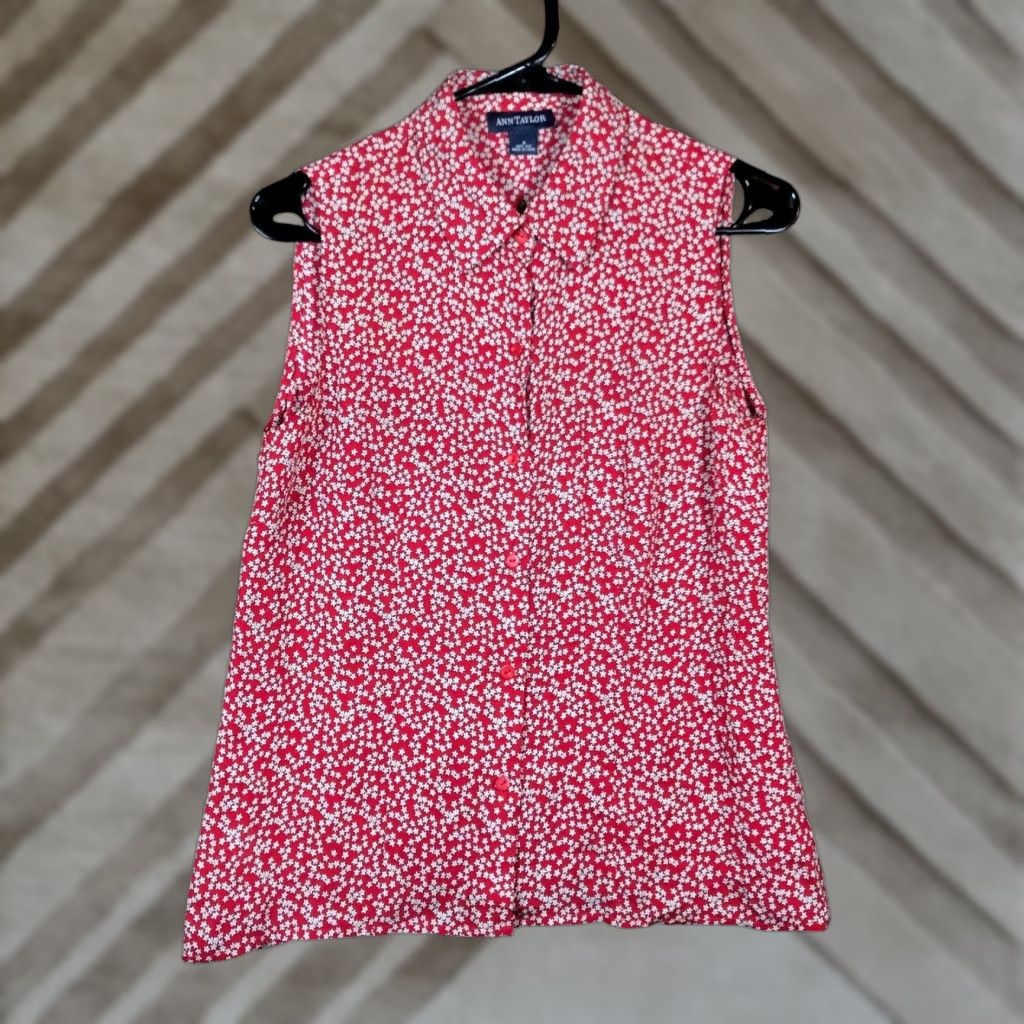 Ann Taylor Ann Taylor Blouse Womens Red White Star Pattern 100% Silk Collared Button Down 6 Regular Sleeveless Size M / US 6-8 / IT 42-44 - 1 Thumbnail