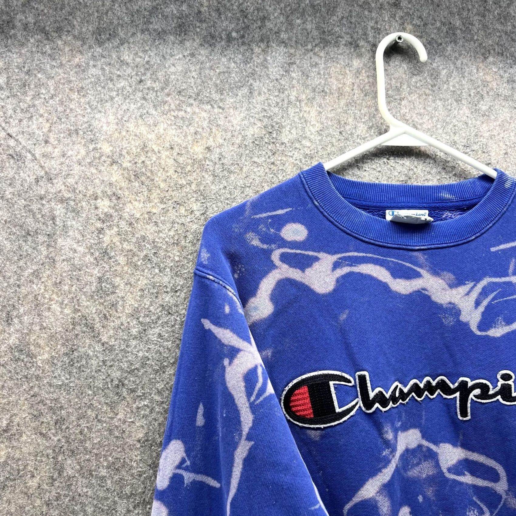 Champion VINTAGE Champion Sweater Shirt Men Small Blue Sweatshirt Pullover Crewneck Reverse Weave Vtg Size US S / EU 44-46 / 1 - 3 Thumbnail