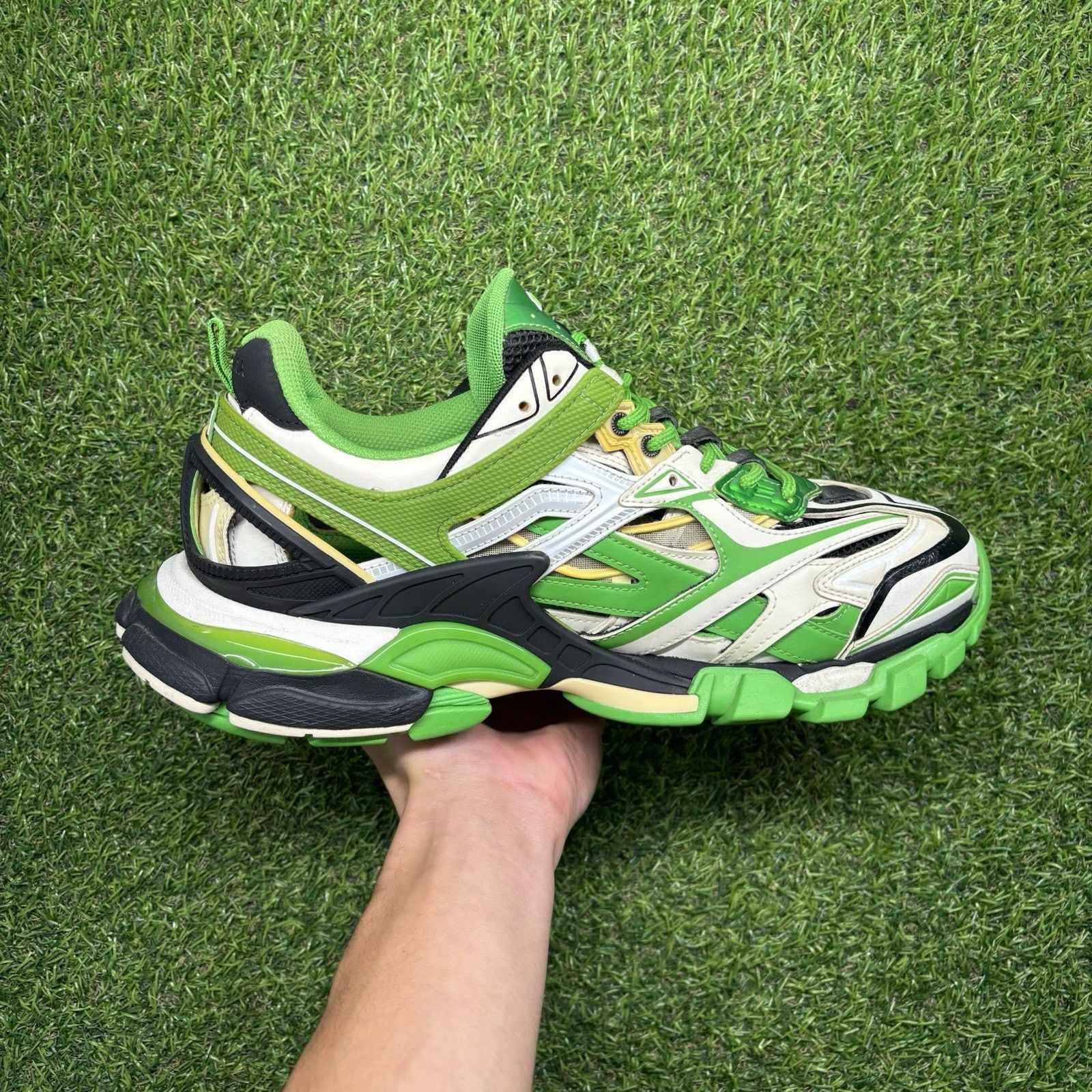 Balenciaga Balenciaga Track 2 Trainer ' White Green ' | GREAT COND! Size US 10 / EU 43 - 15 Thumbnail