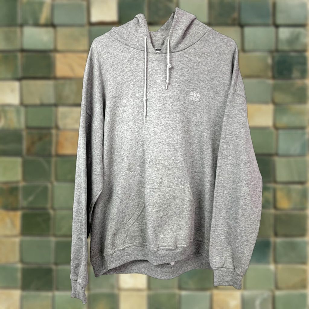 JCPenney VINTAGE J. C. Penney USA Hoodie Man XL Gray Embroidered Sweatshirt Pullover Crew Neck Size US XL / EU 56 / 4 - 1 Thumbnail