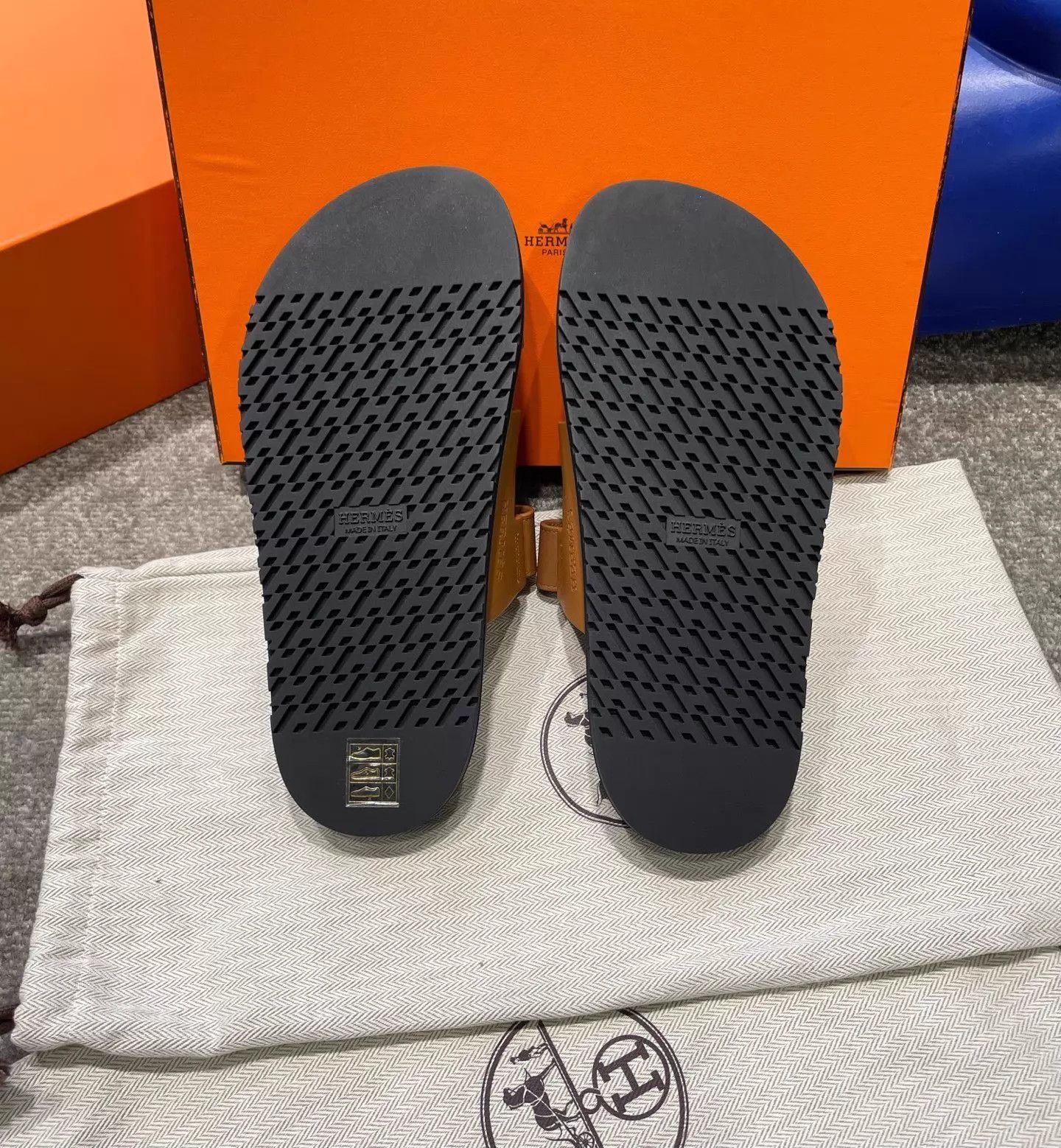 Hermes Hermes 'Erji' Classic Brown Velcro Flat Slides 37 Size US 6.5 / IT 36.5 - 4 Thumbnail