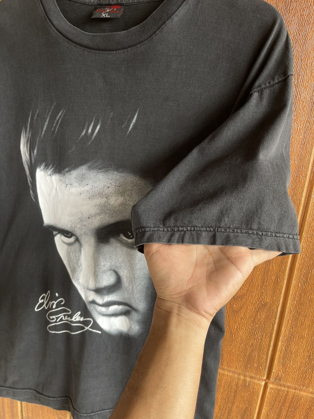 Band Tees Vintage90💢ELVIS PRESLEY💢Big Print Mirror Sun Faded Black Tee Size US XL / EU 56 / 4 - 8 Thumbnail