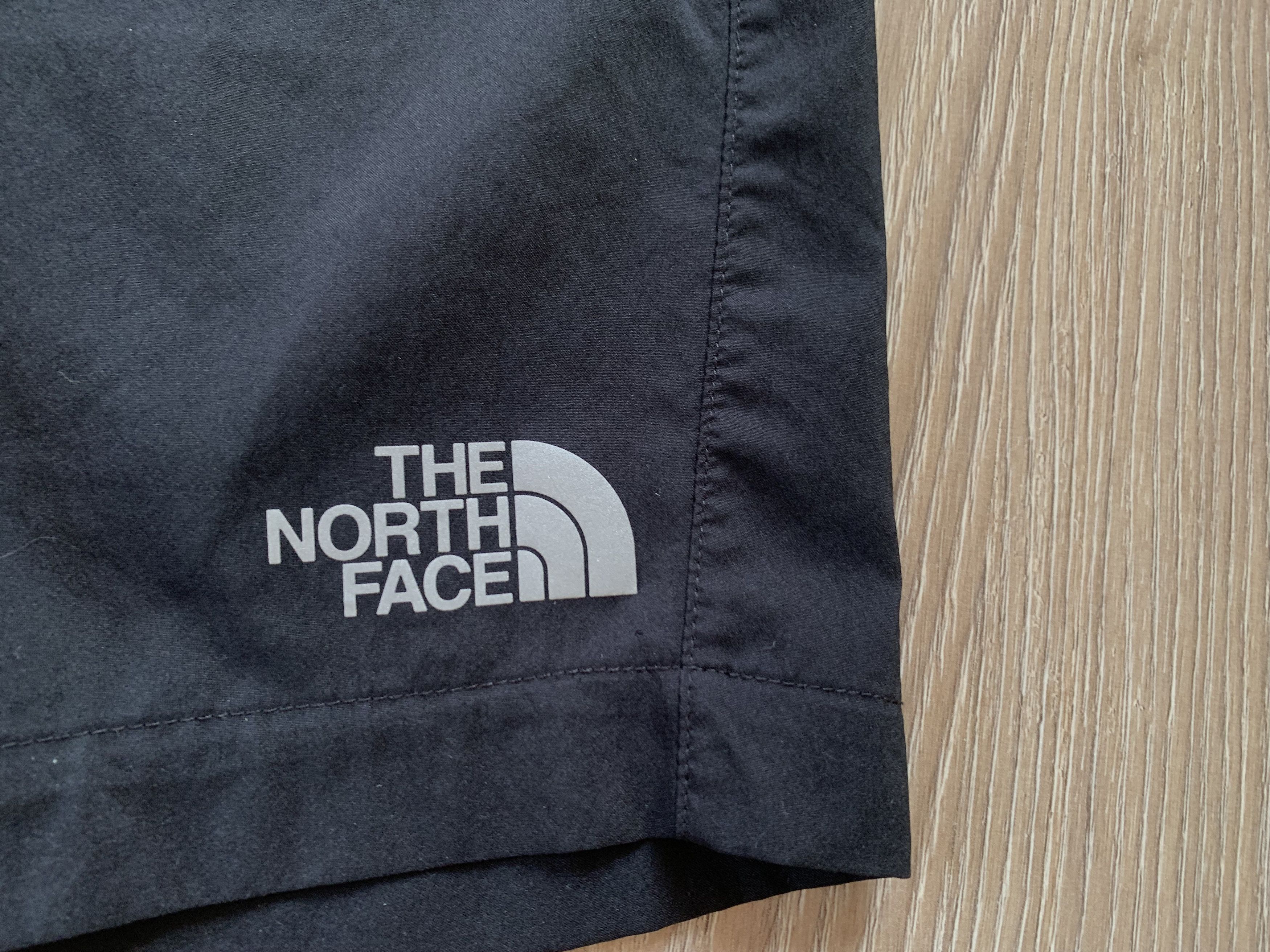 The North Face The North Face Boys Junior Youth Kids Shorts Size US 26 / EU 42 - 5 Thumbnail