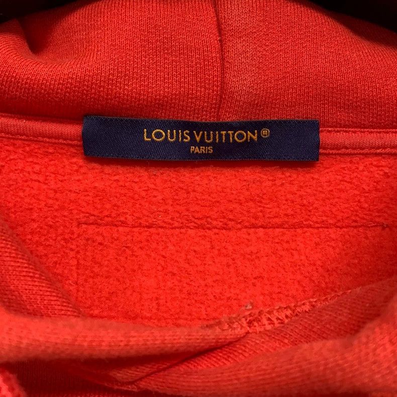 Louis Vuitton Louis Vuitton size 4l Red graffiti logo hooded sweatshirt Size US M / EU 48-50 / 2 - 2 Thumbnail