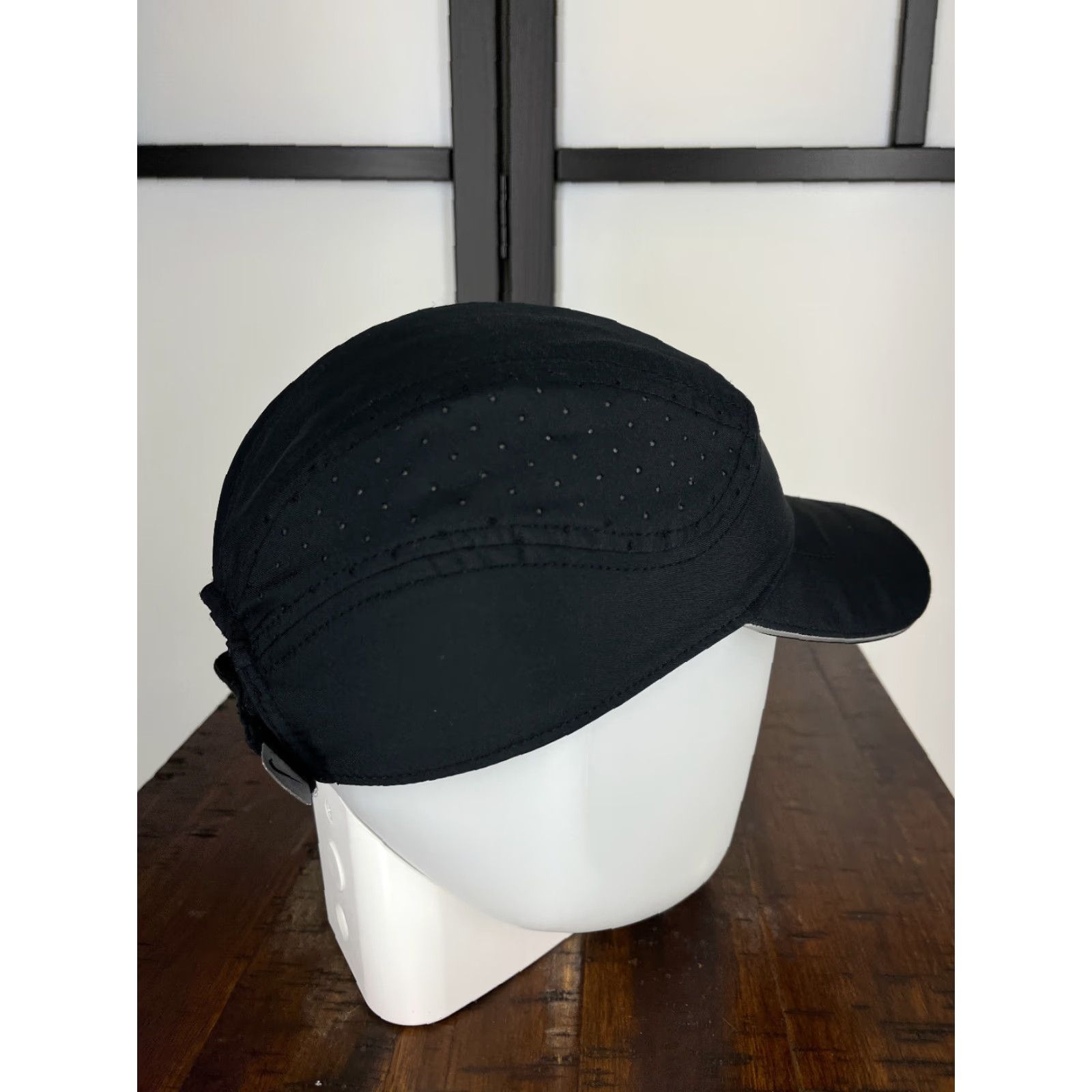 Nike Nike Hat Cap Adjustable One Size Black Tailwind Polyester Pickleball-Style Hat Men Women Sports Logo Golf Size ONE SIZE - 7 Thumbnail